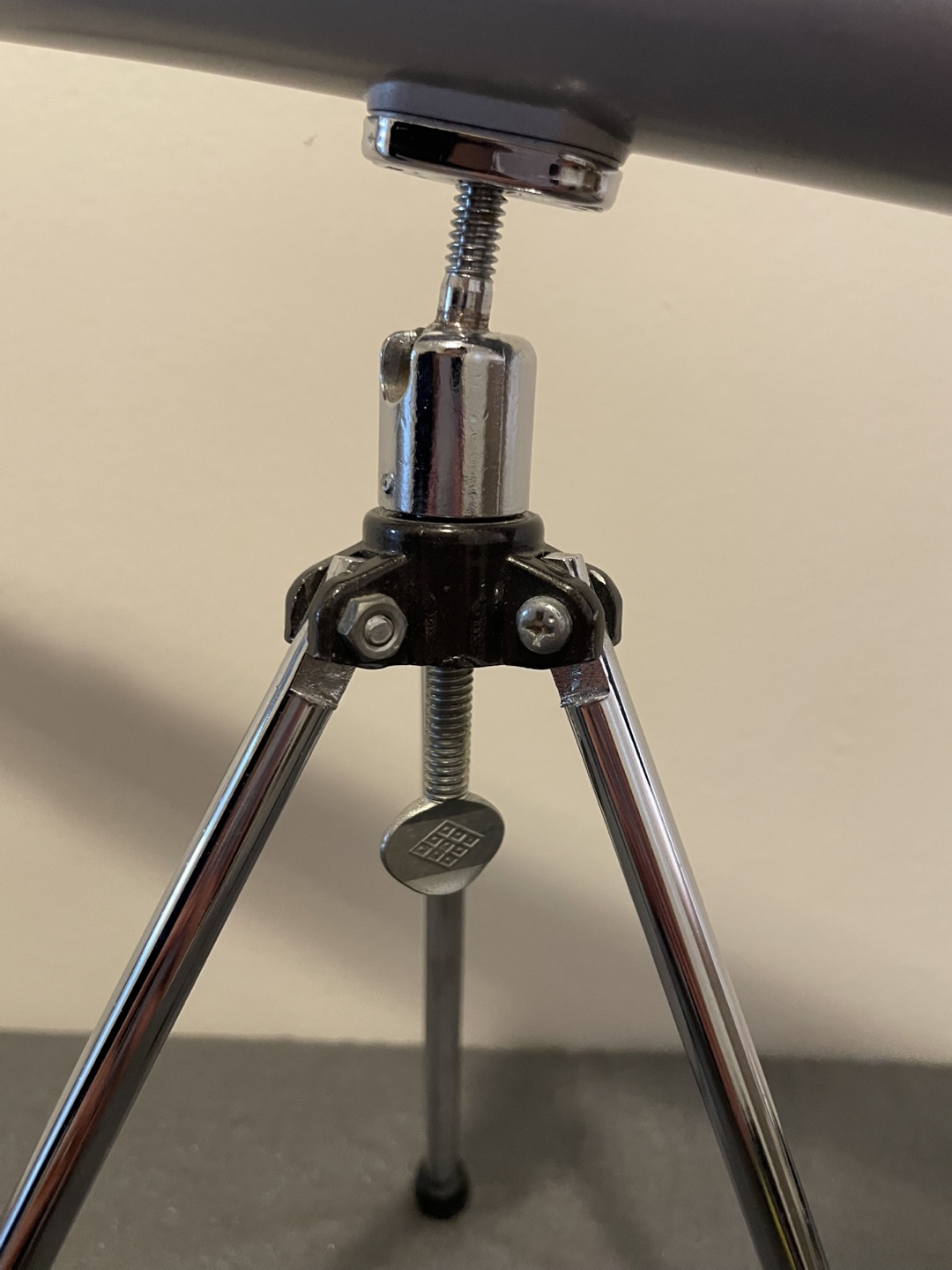 Vintage TOWA 15x-45x40mm Zoom Telescope with Tripod - photo 5