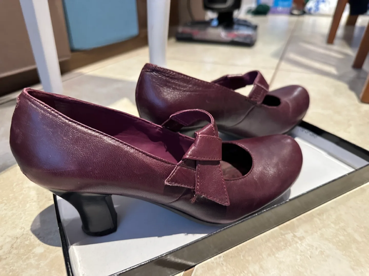 Hush Puppies Women's Burgundy Leather Heels thumbnail