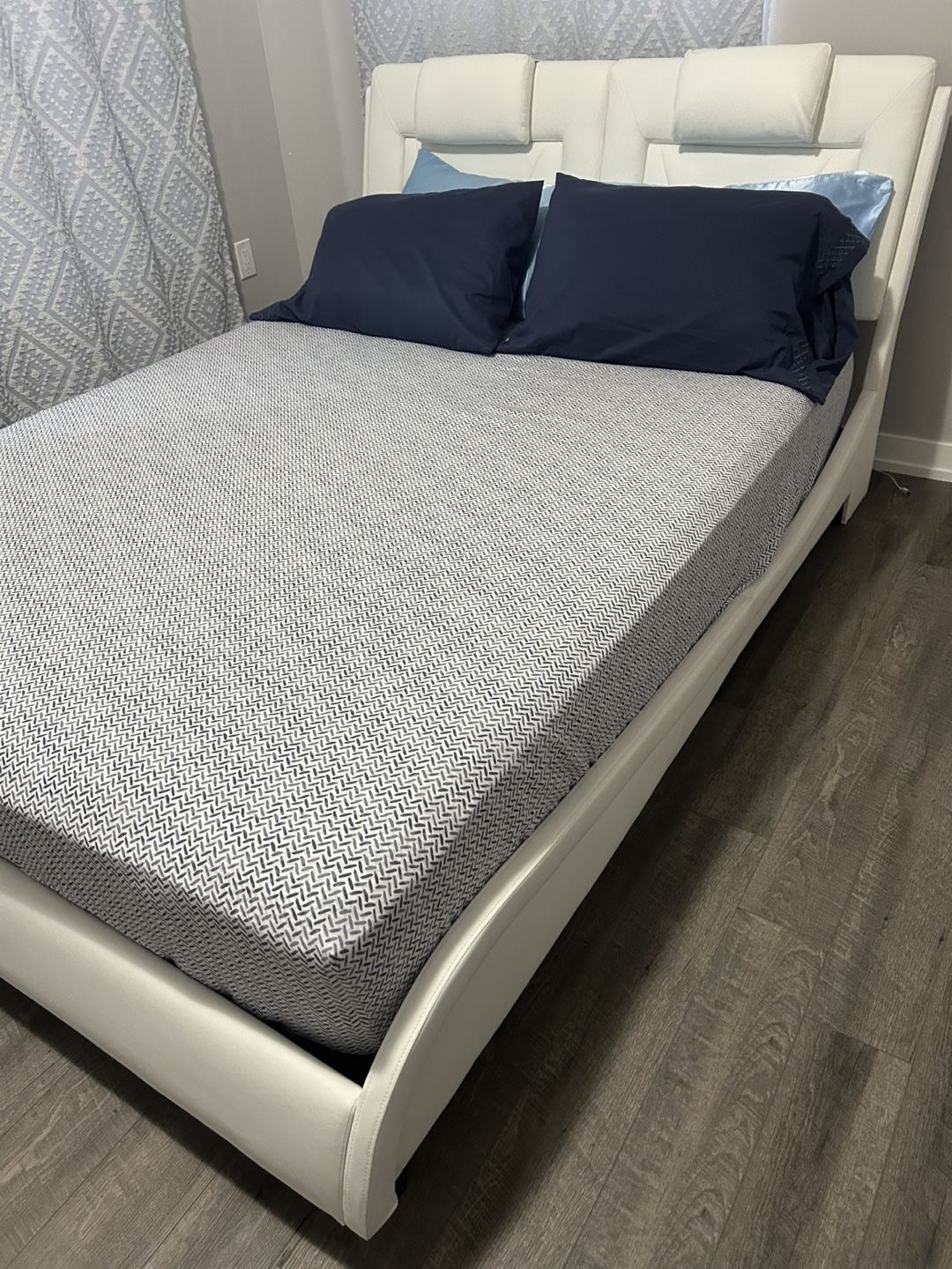 Queen 12” Hybrid Mattress