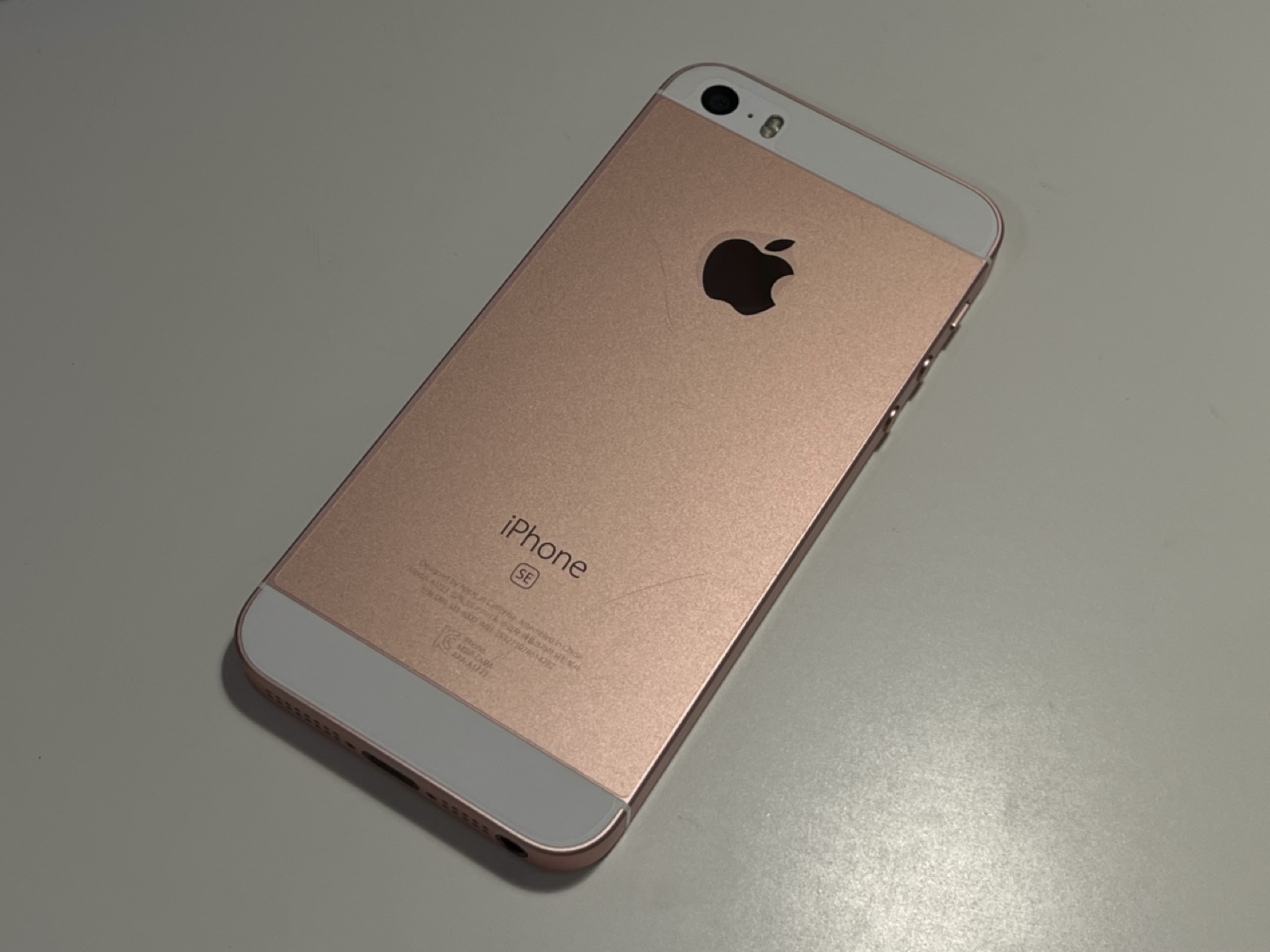 Rose Gold iPhone SE 64GB