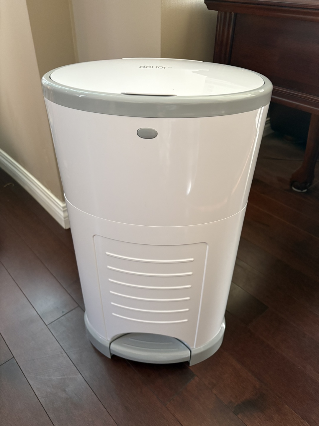 Dekor Classic Diaper Pail - White and Grey