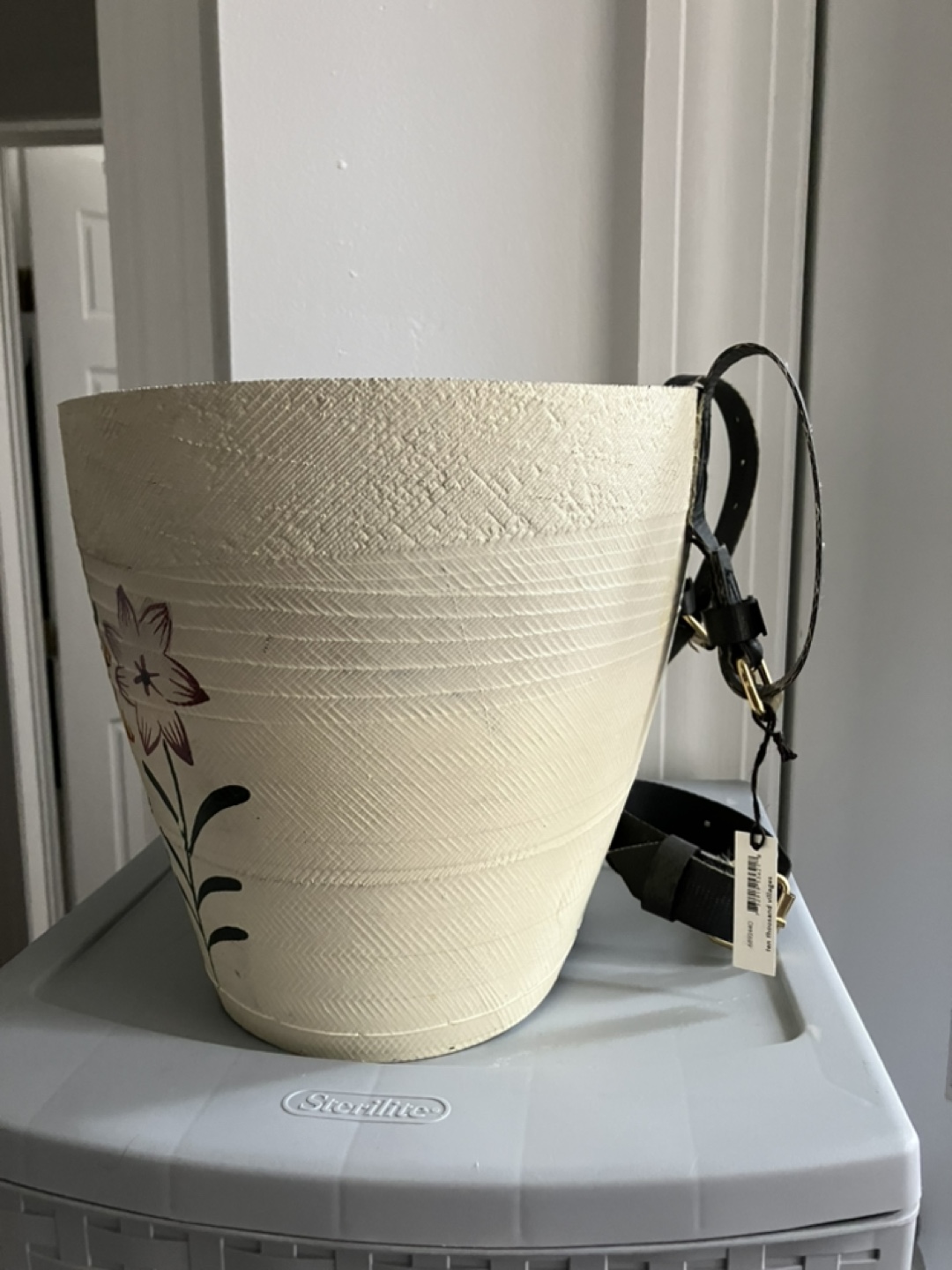 Blooms Recycled Tire Bike Basket - Off-White Floral - photo 2