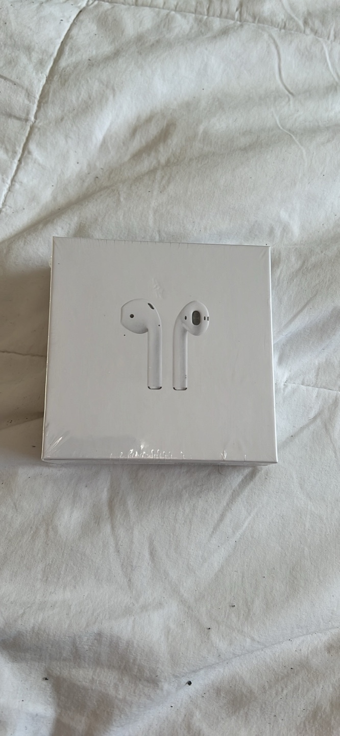 New Apple AirPods with Wireless Charging Case - photo 4