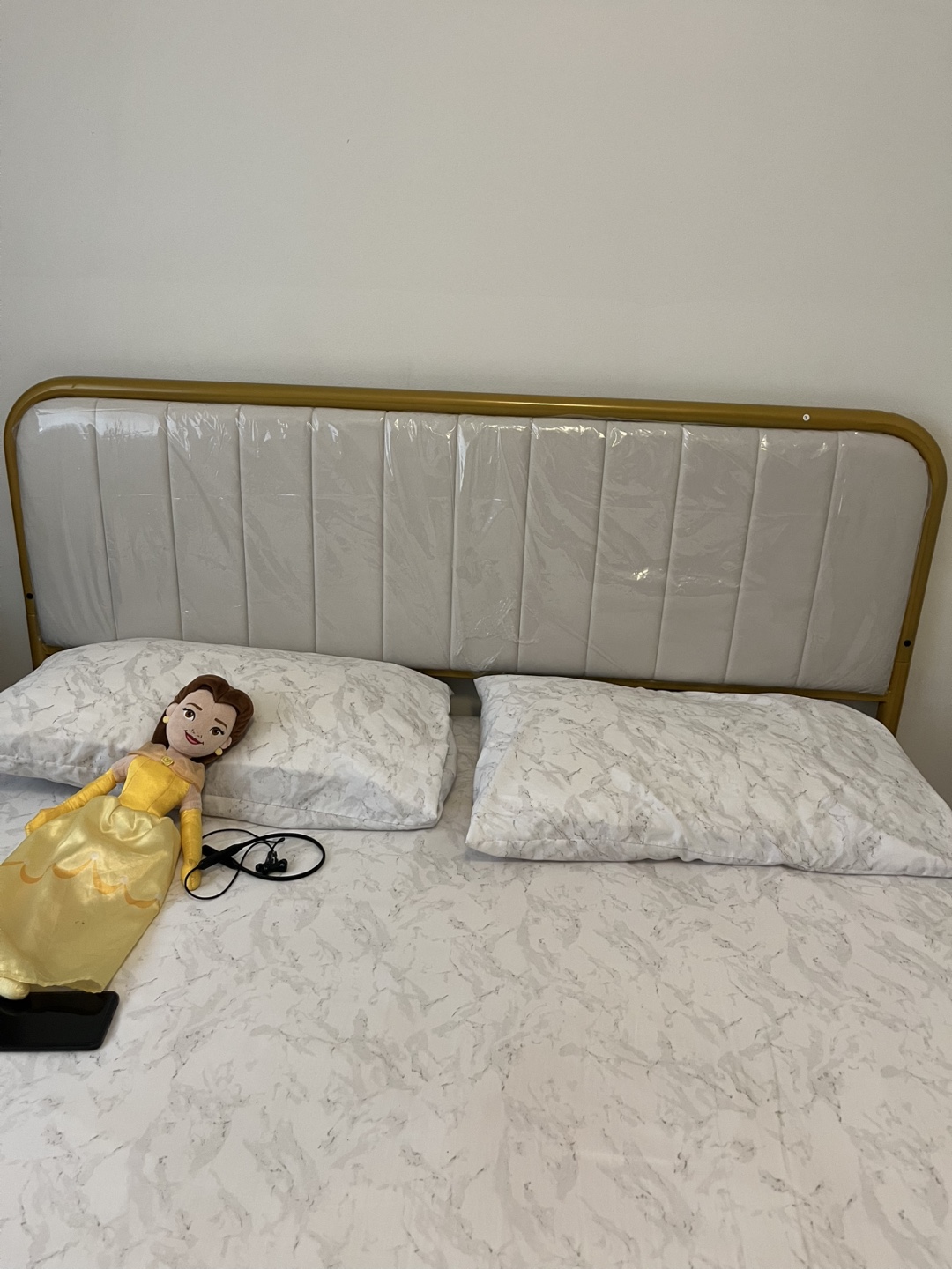 Queen Size Metal Bed Frame - photo 3