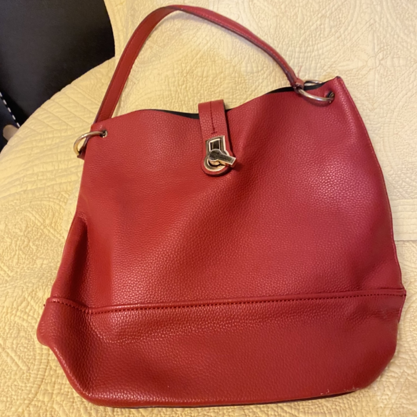 Gentle use handbag EUC