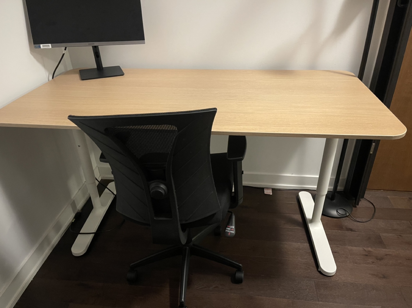 Desk with free chair