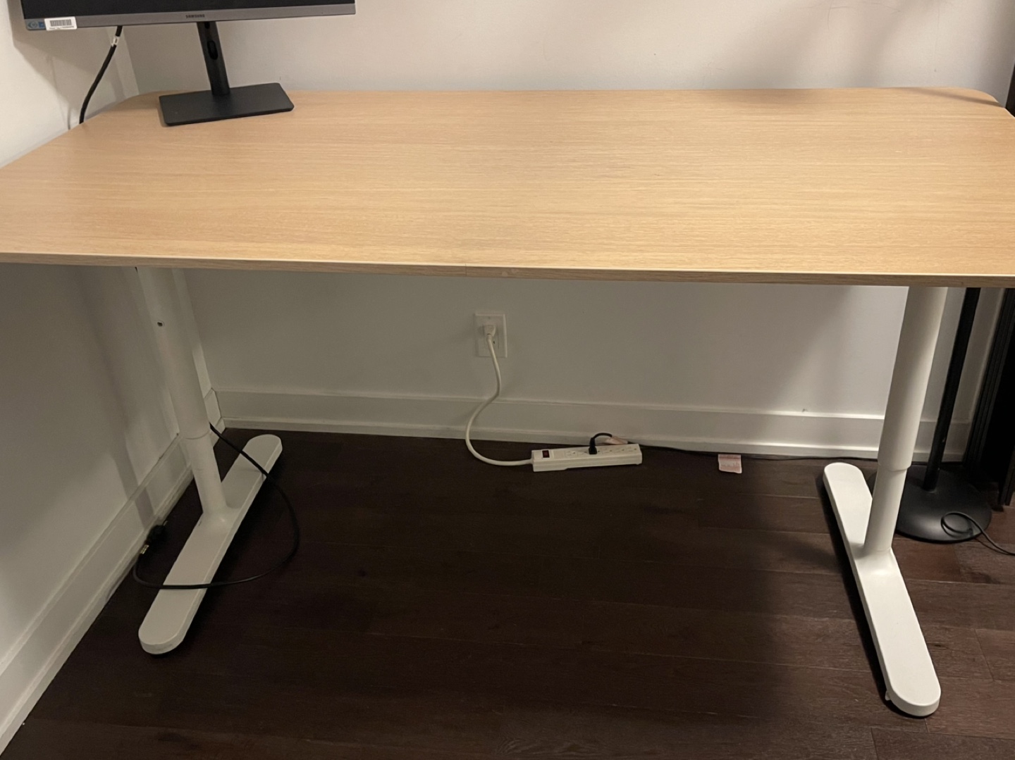 Desk with free chair - photo 2