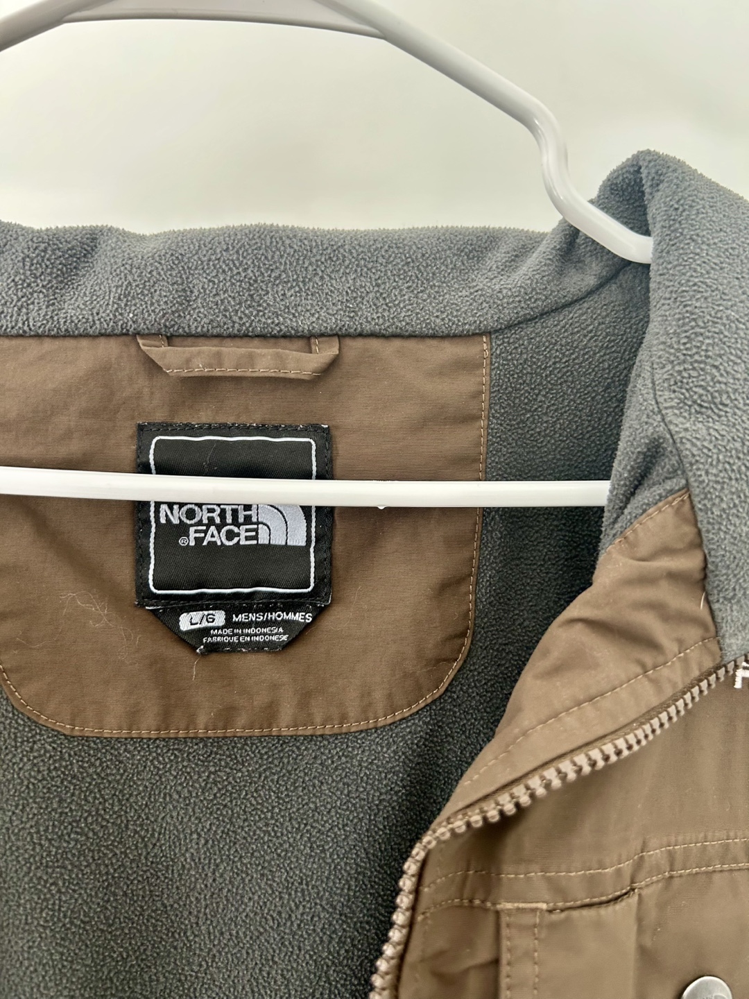 The North Face Men's Bomber Jacket - Size L/G - photo 3