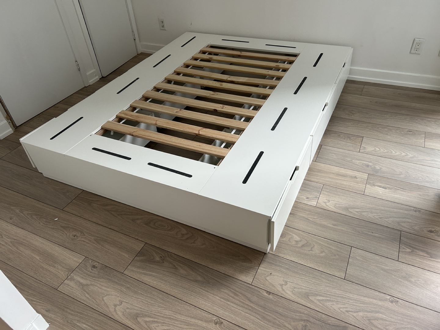 Queen Platform Bed Frame with Drawers - White - photo 2