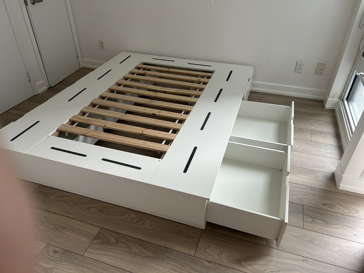 Queen Platform Bed Frame with Drawers - White