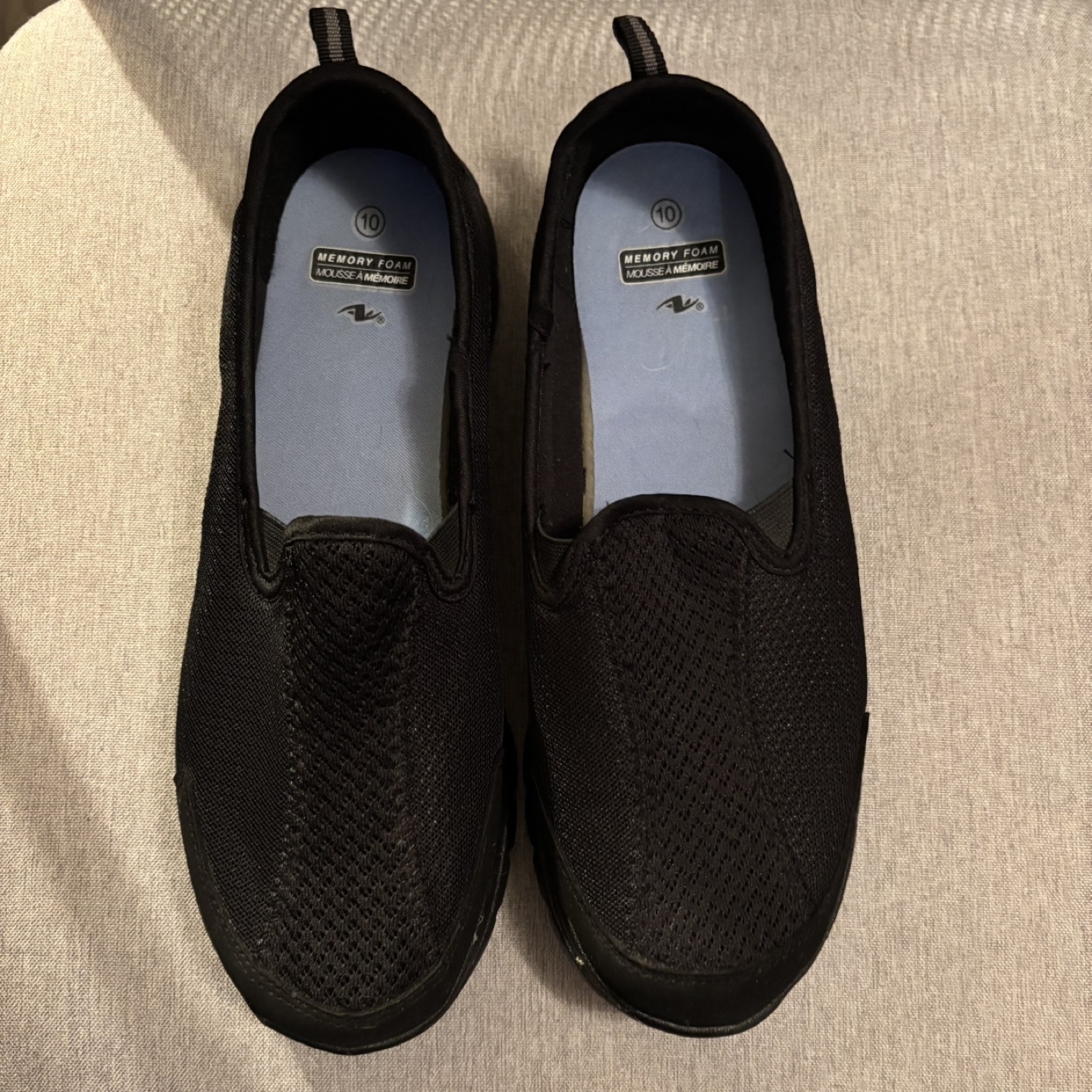 Women's Size 10 Black Memory Foam House Slippers