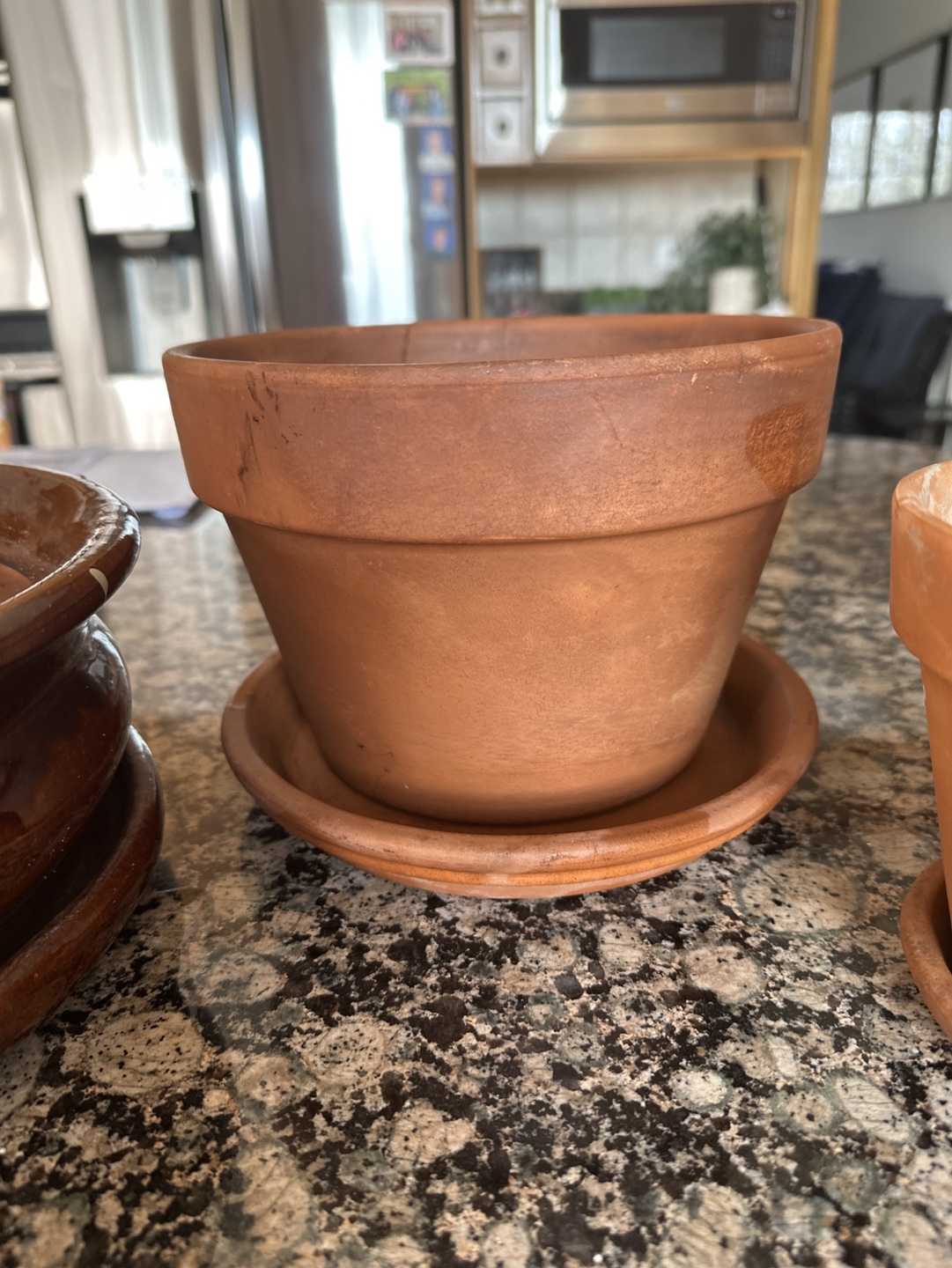4 planters all in really good to very good condition - photo 4