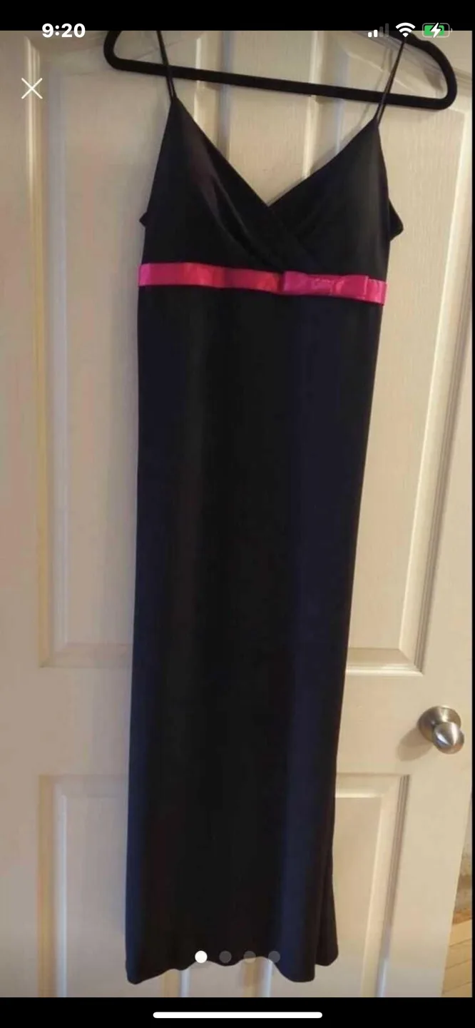 Oblique Black Dress image indicator(2)