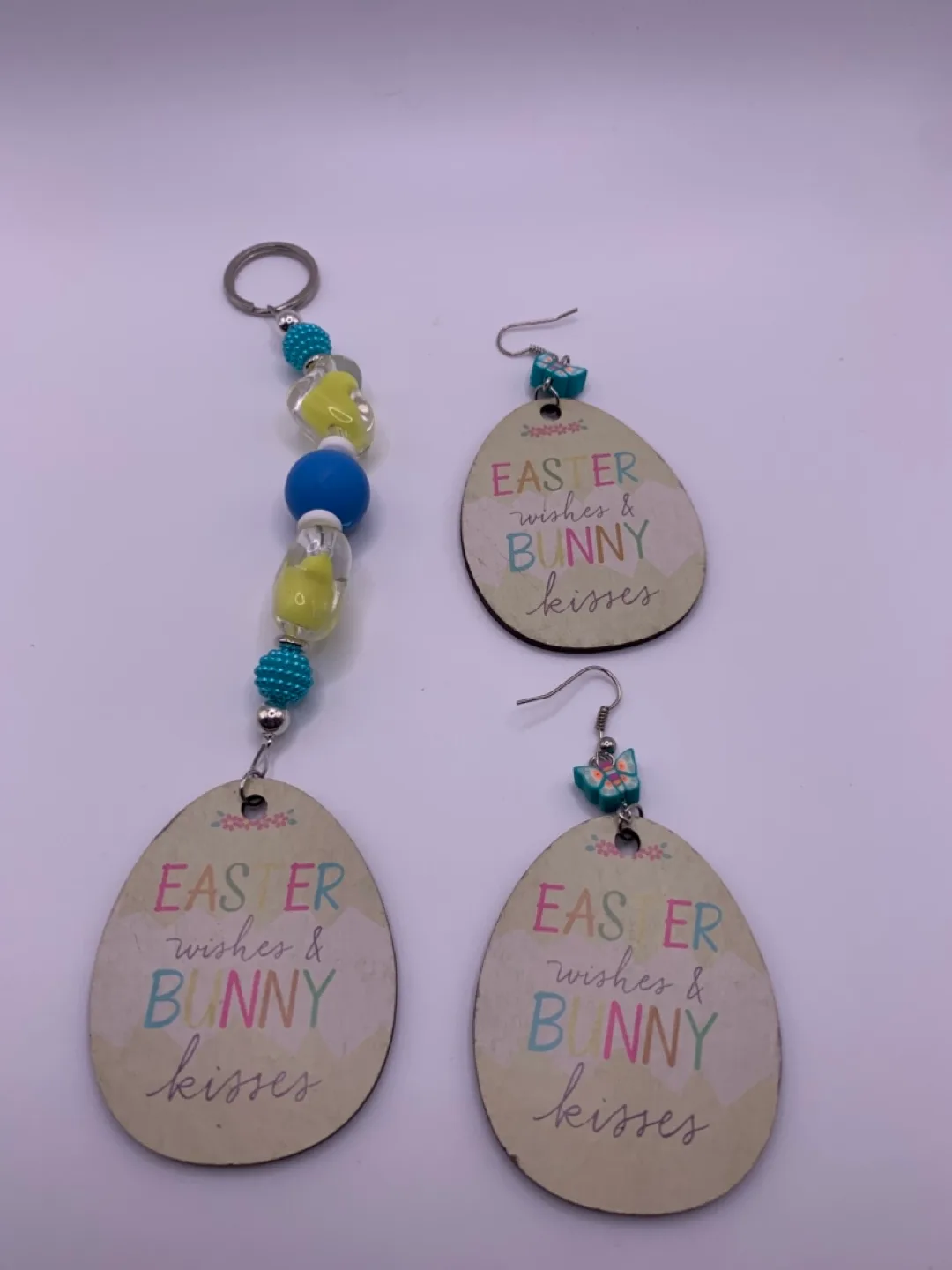 Easter Bunny & Chick Keychains & Earrings image indicator(6)