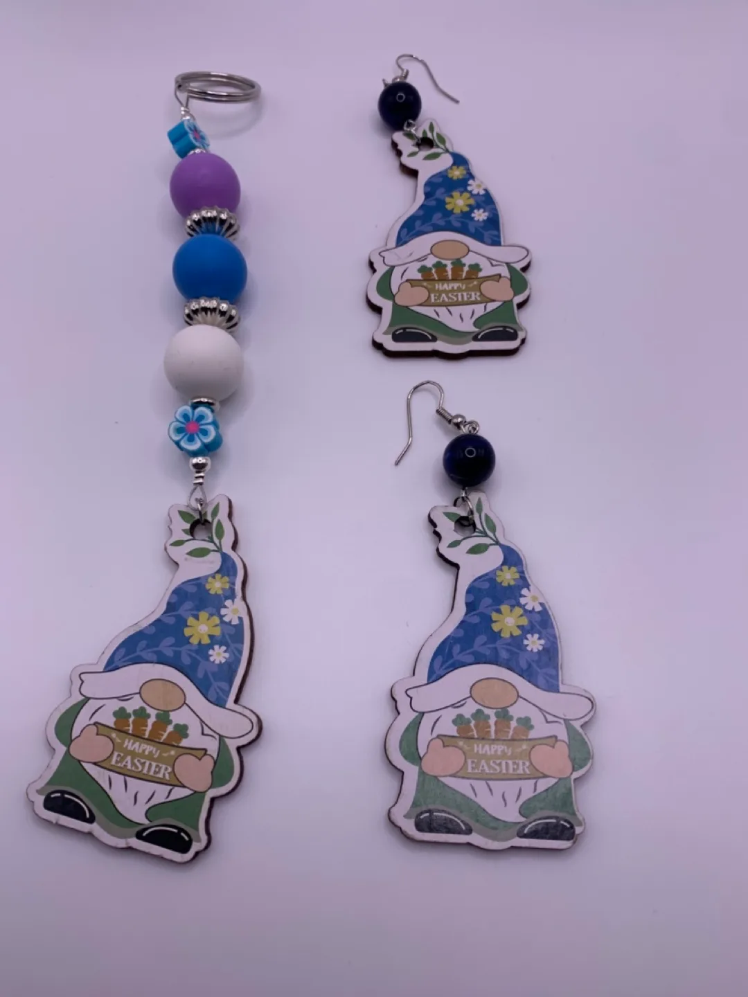 Easter Bunny & Chick Keychains & Earrings image indicator(5)