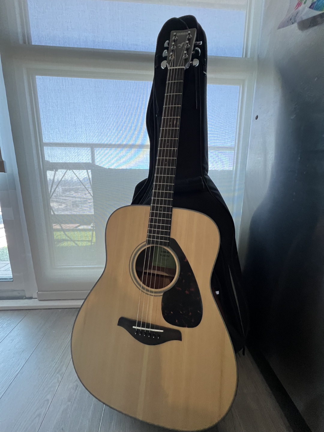 Yamaha Acoustic Guitar With Carrying Casw - photo 2