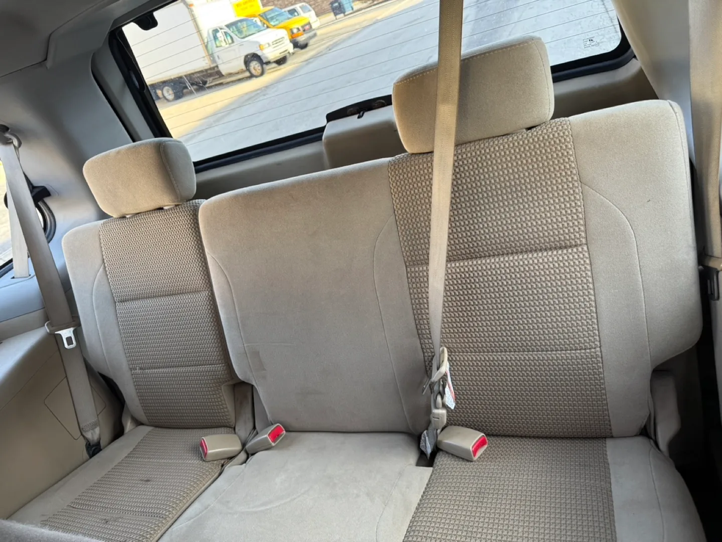 2012 Nissan Armada · SV Sport Utility 4D image indicator(7)