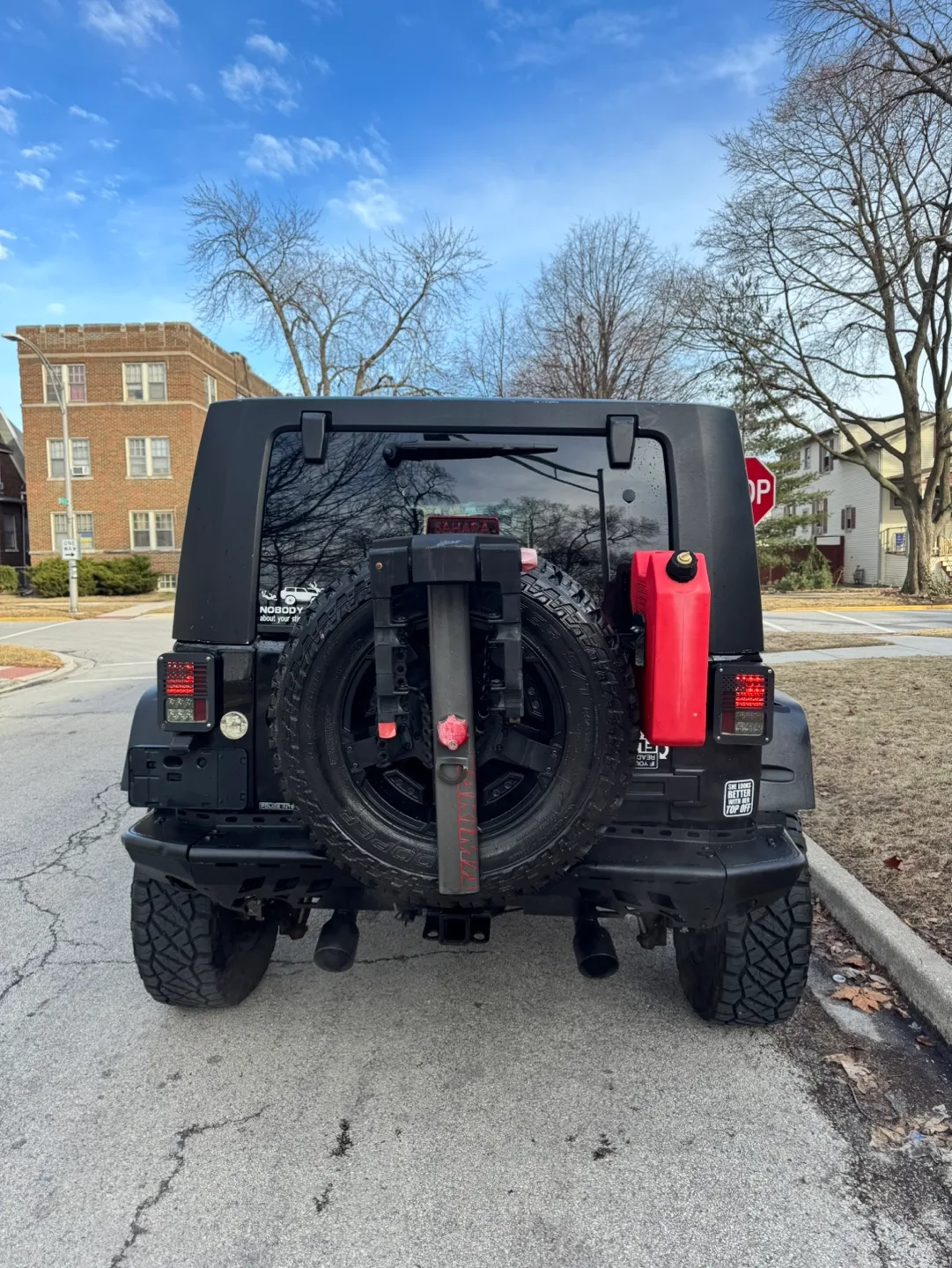 2010 Jeep Wrangler · Unlimited Sahara Sport Utility 4D image indicator(3)