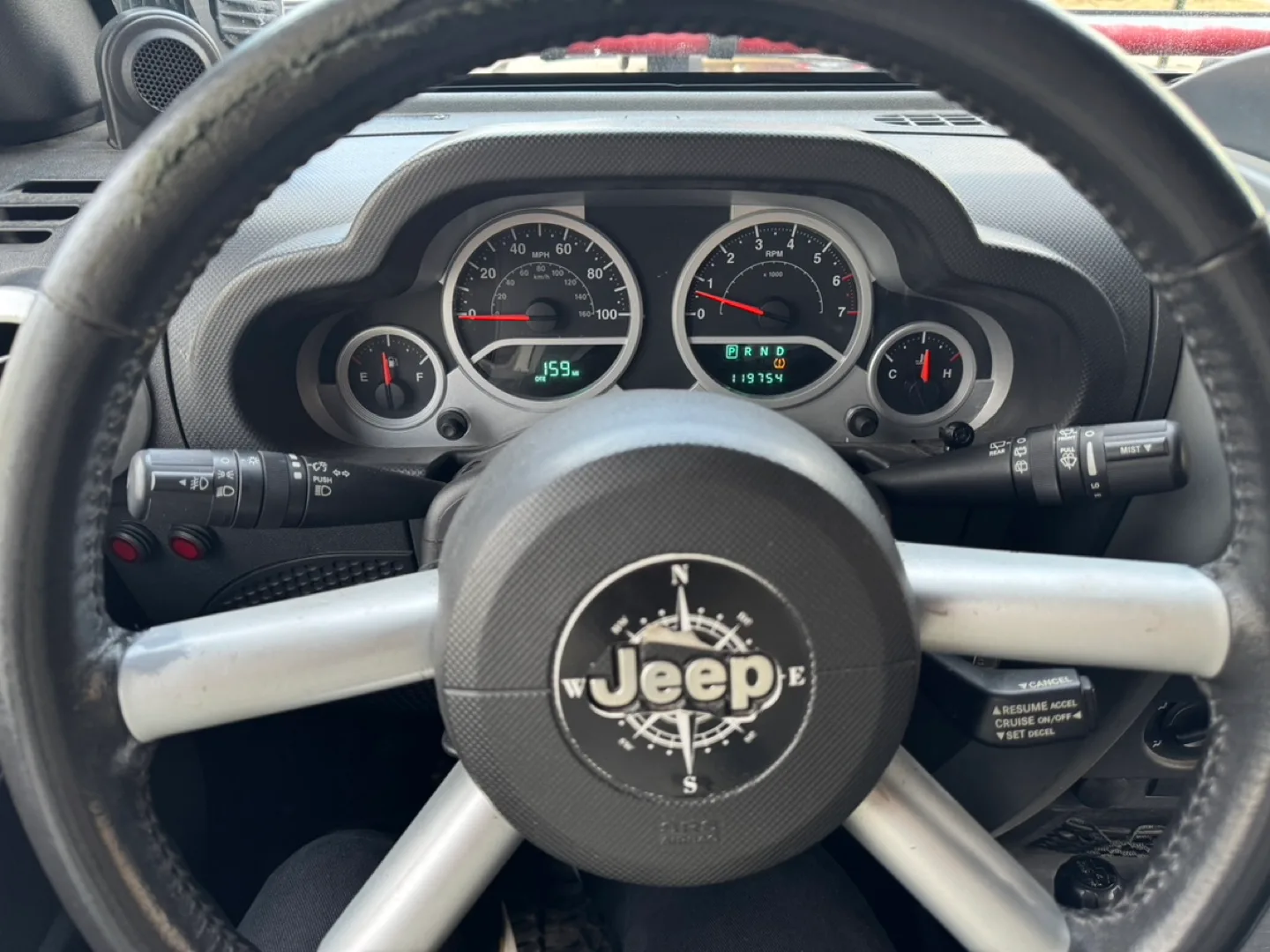 2010 Jeep Wrangler · Unlimited Sahara Sport Utility 4D image indicator(10)