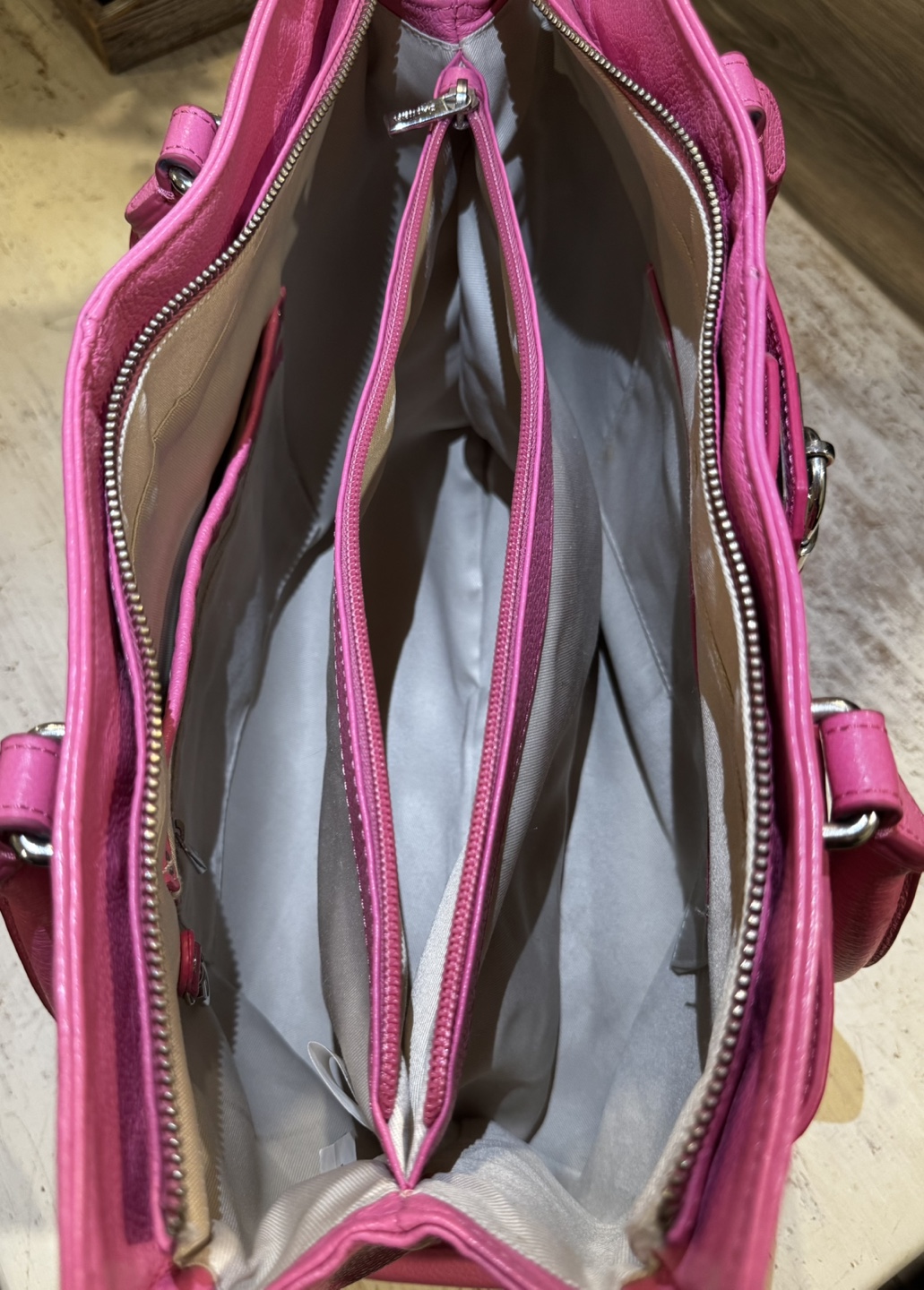 Danier Leather Large Tote Bag - Barbie Pink - photo 4