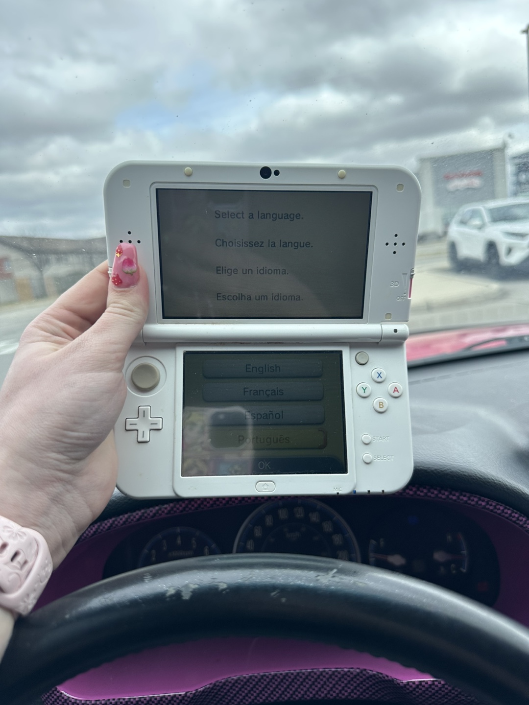 Pink Nintendo 3DS LL