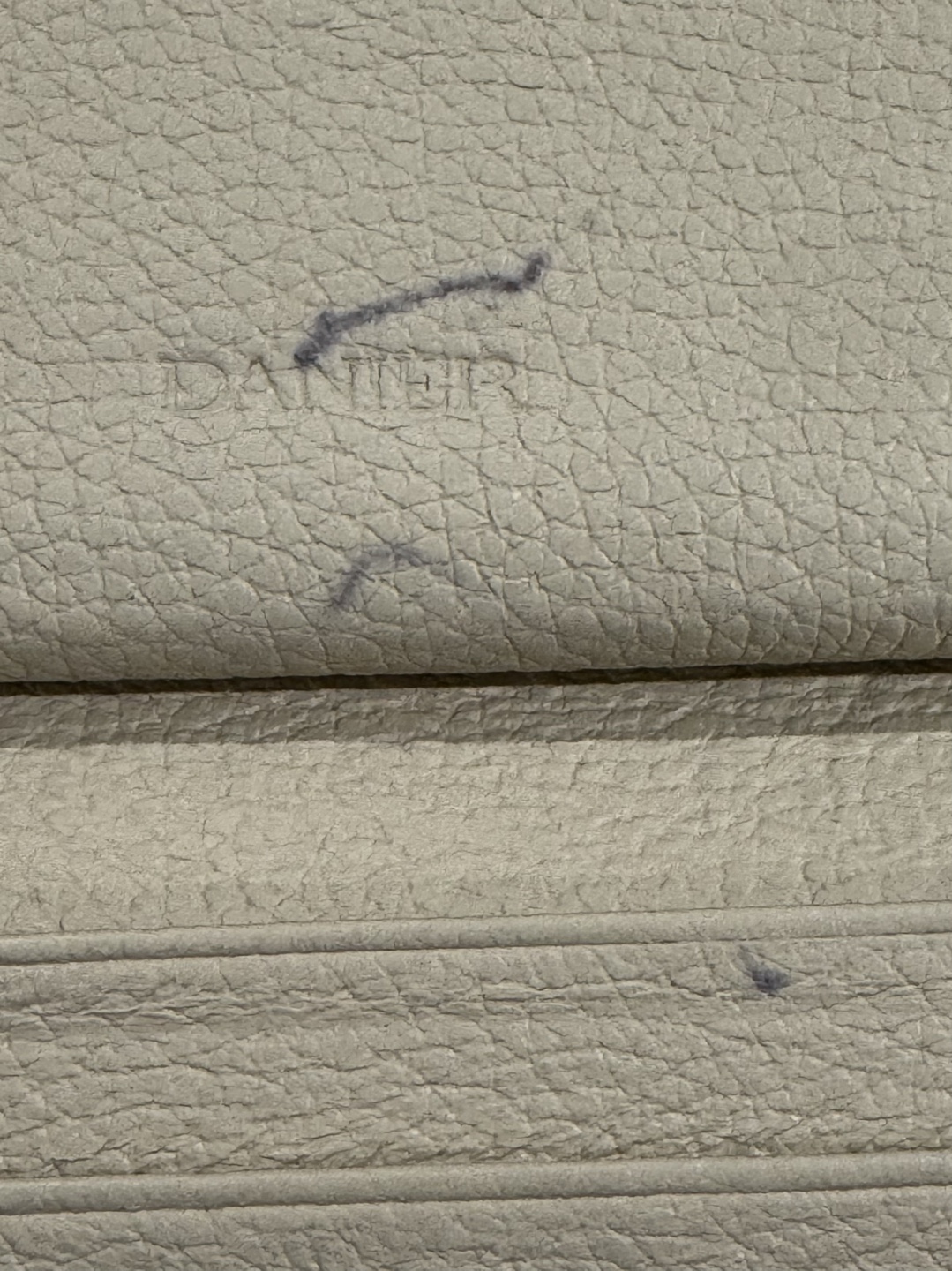 Danier Leather Large Wallet - Off White - photo 3