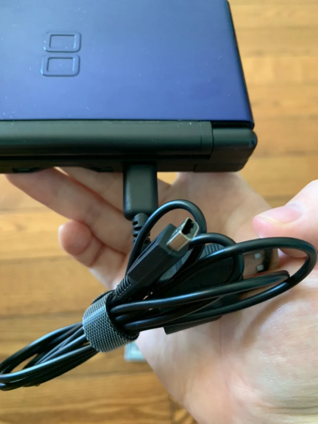 Dark Blue Nintendo DS Lite - OPEN TO NEGOTIATING image indicator(6)