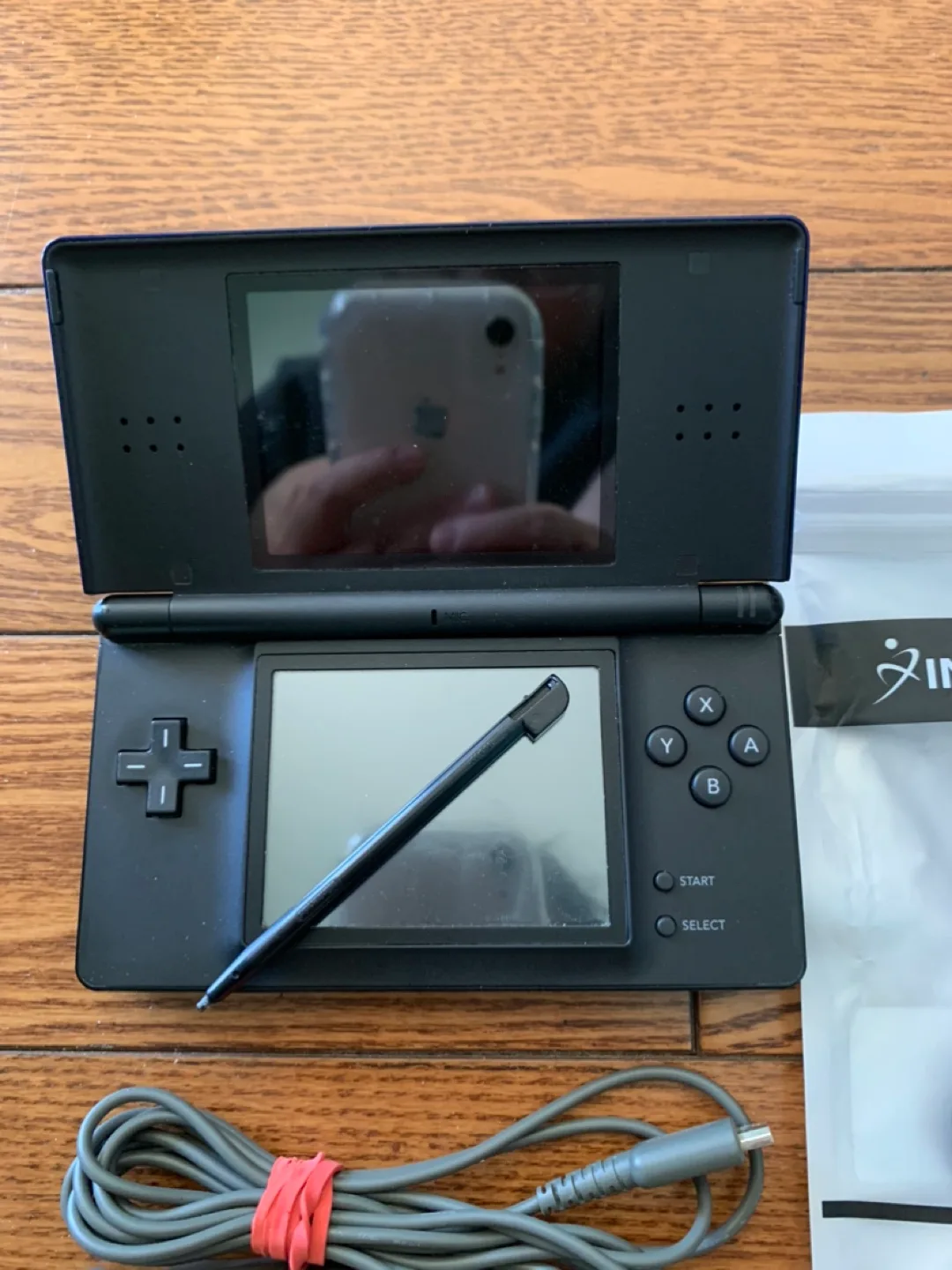Dark Blue Nintendo DS Lite - OPEN TO NEGOTIATING image indicator(2)