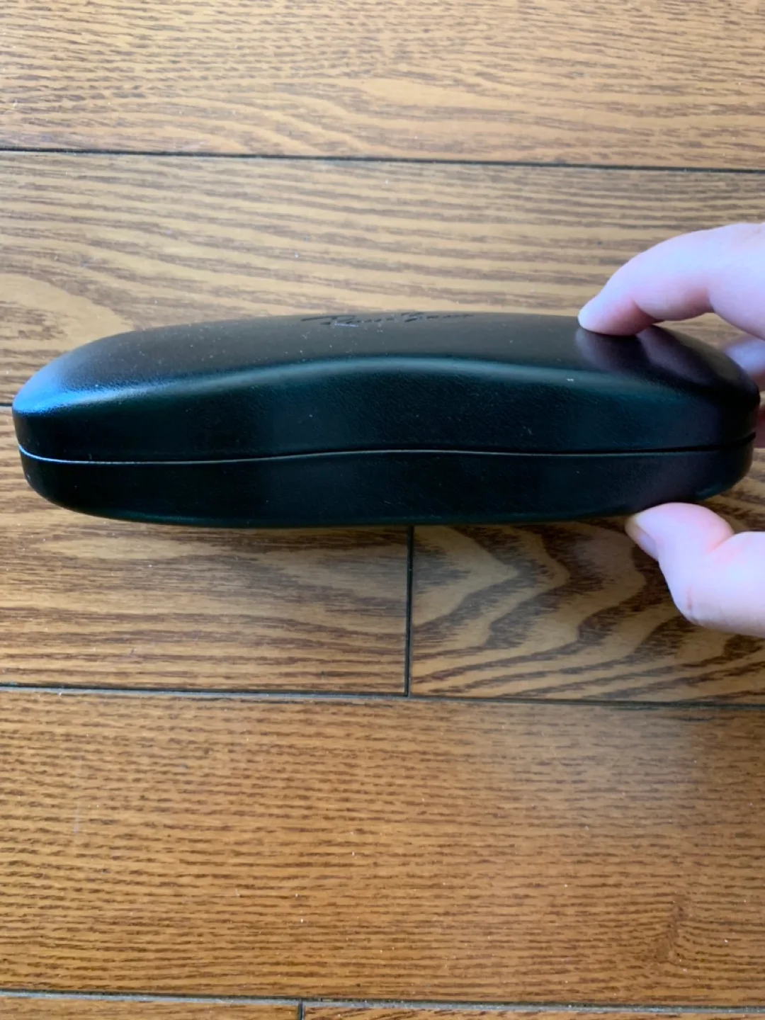 Ray-Ban Eyeglass Case with Cleaning Cloth image indicator(6)