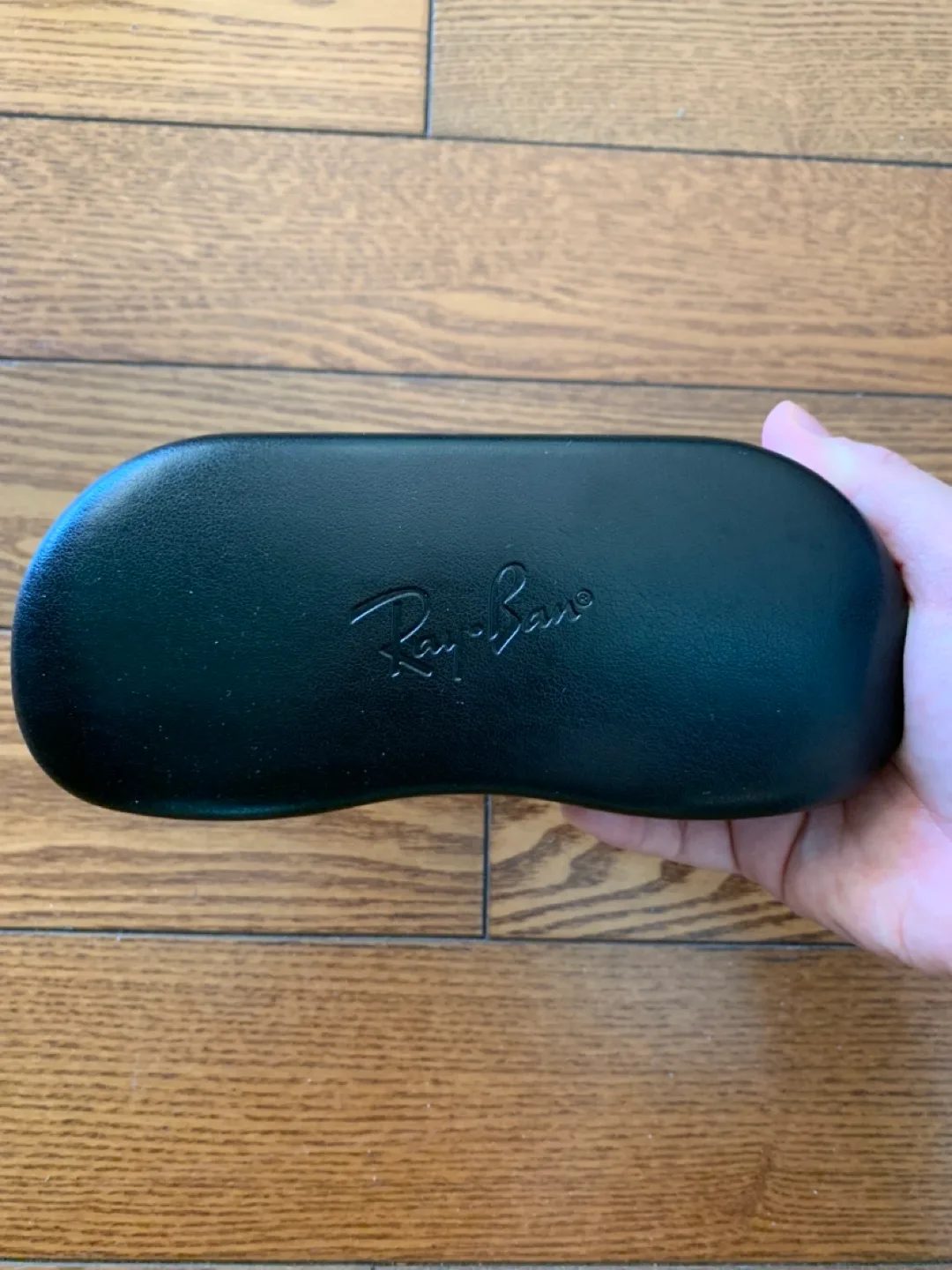 Ray-Ban Eyeglass Case with Cleaning Cloth image indicator(4)