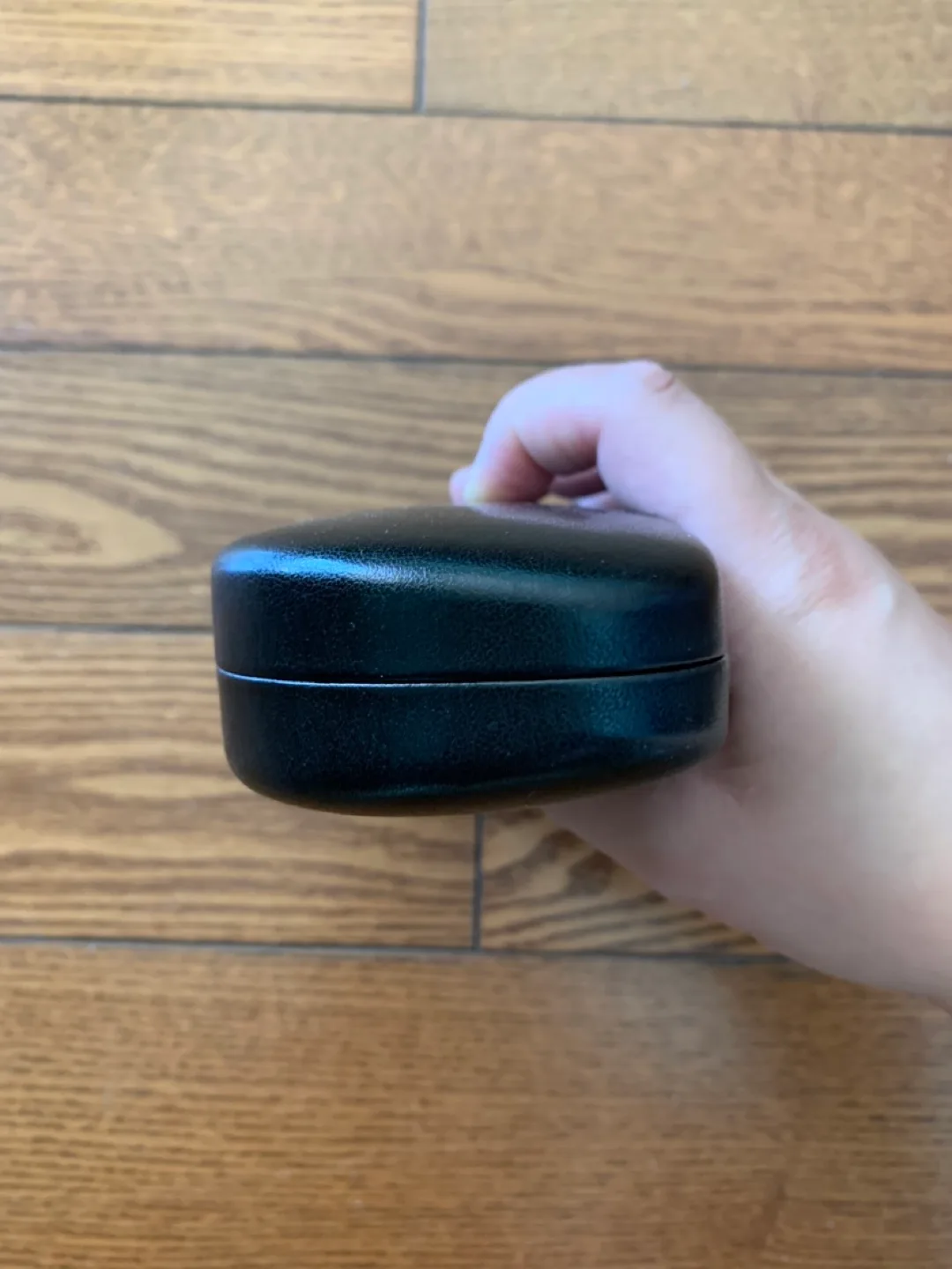 Ray-Ban Eyeglass Case with Cleaning Cloth image indicator(5)