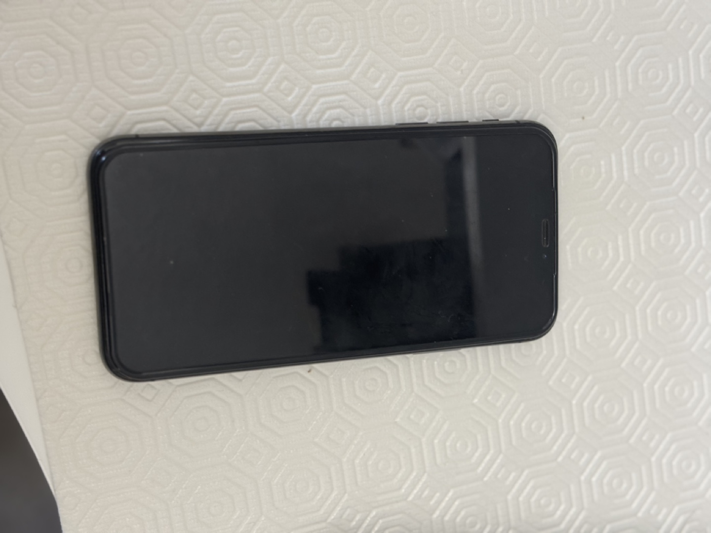 iPhone X - Black - Used - photo 2