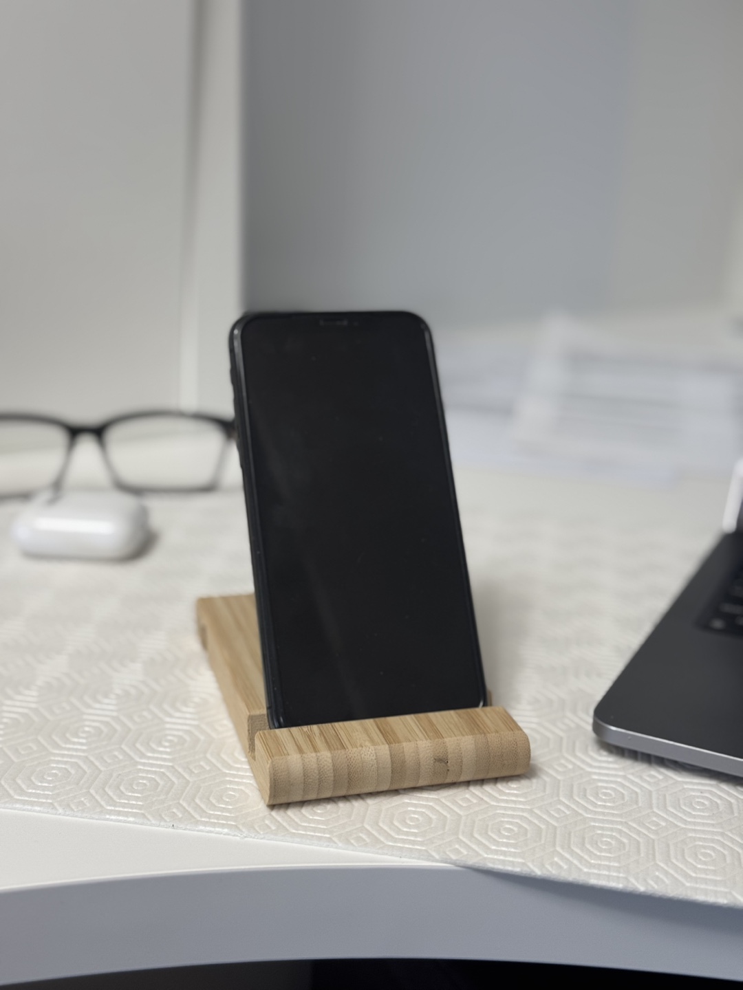 iPhone X - Black - Used - photo 3