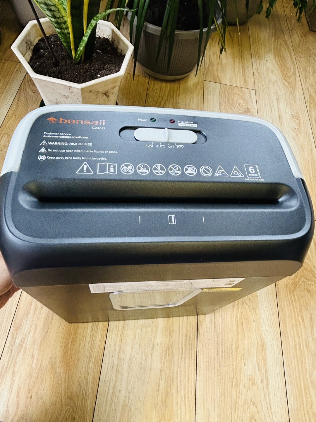 Bonsai 6-Sheet Cross-Cut Paper Shredder - New in Box