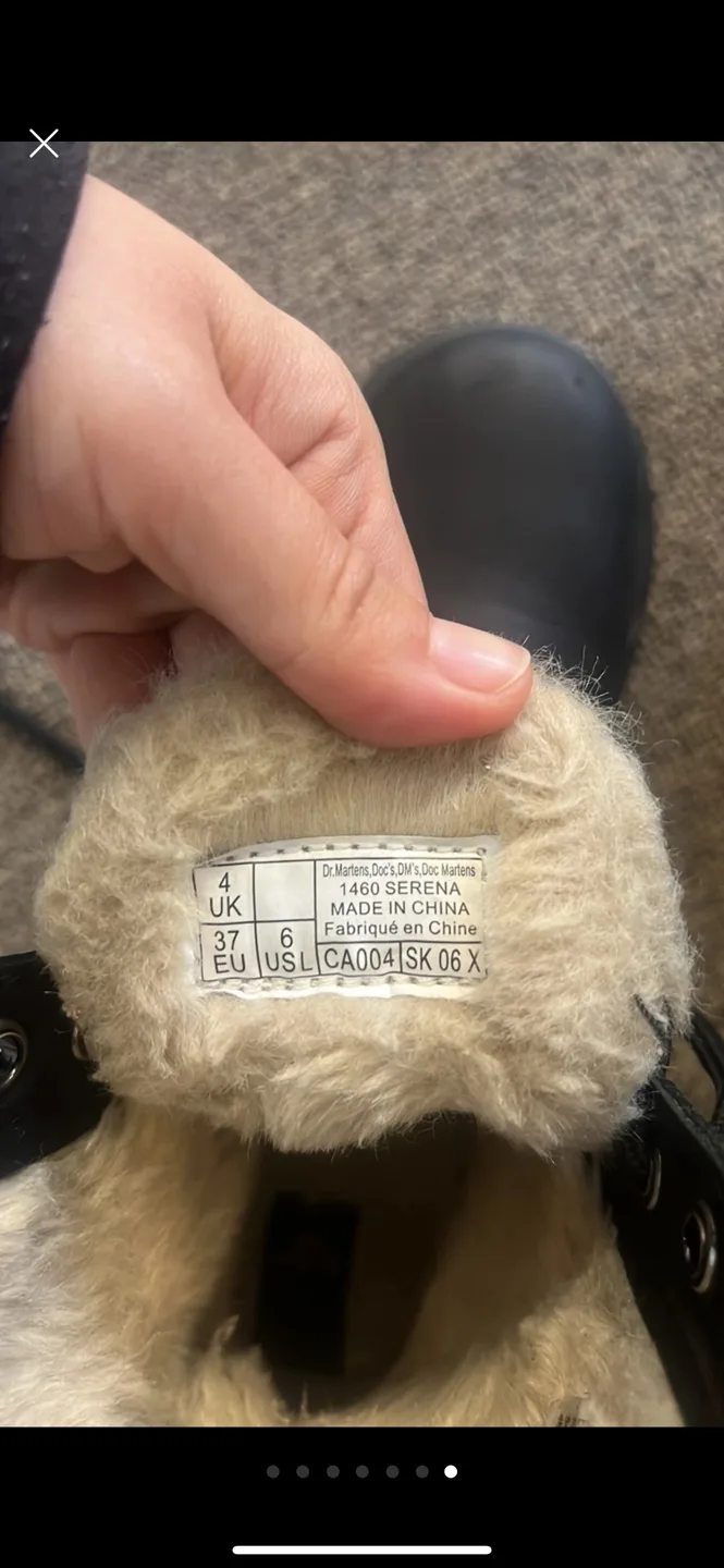 DR. MARTENS 1460 Serena faux fur lined lace up boots size 37 image indicator(7)