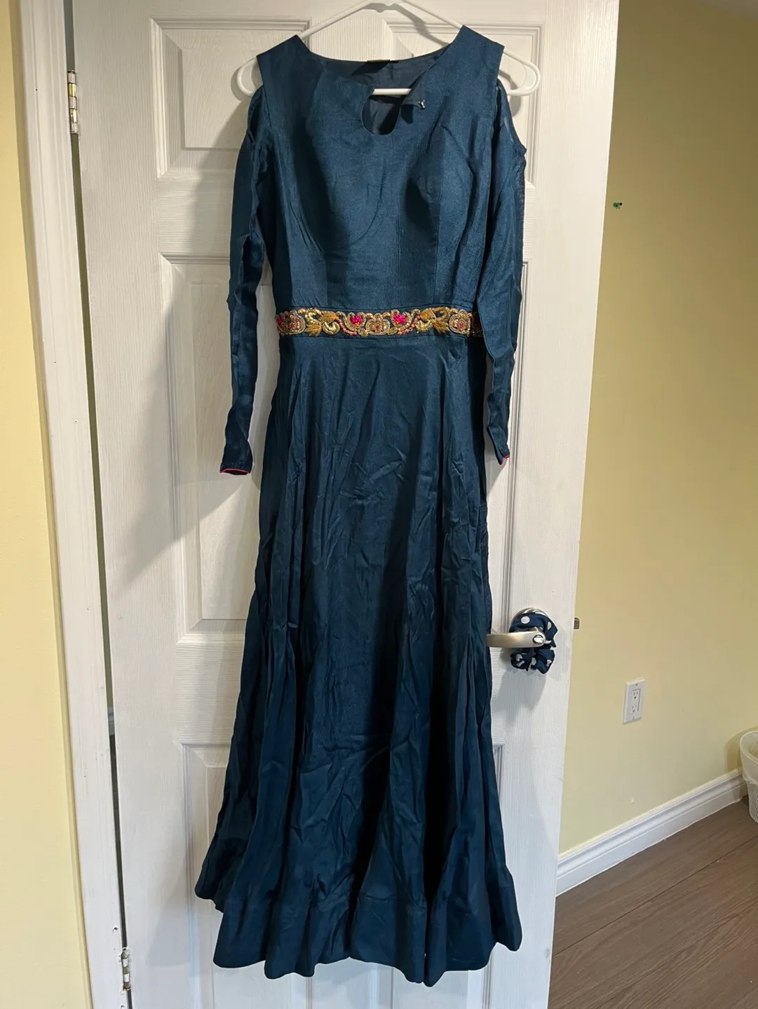 Indians and pakistani dresses image indicator(10)