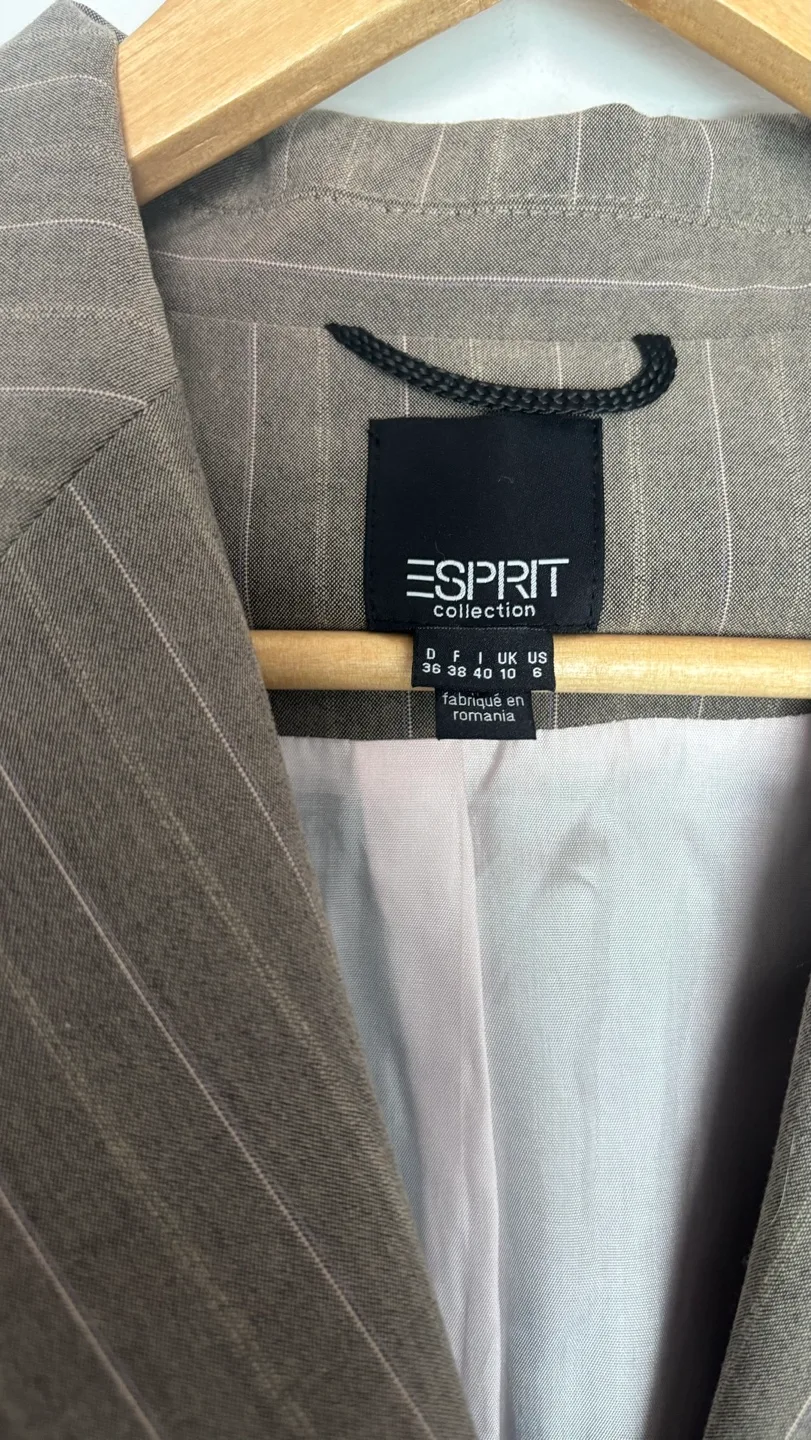 Esprit Tan and Pink Pinstripe Blazer -BNWOT image indicator(6)