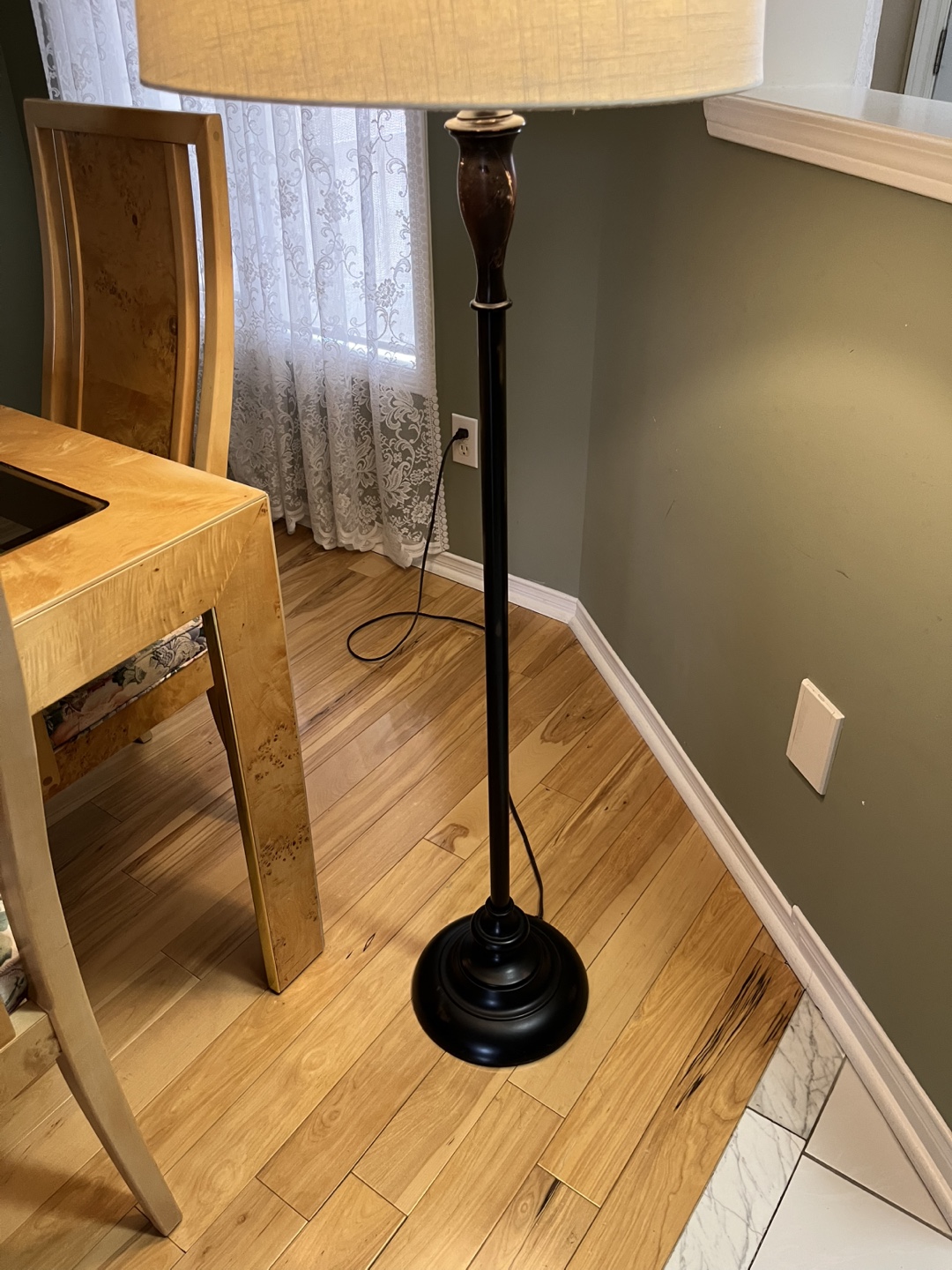 Stand up Lamp ..Exellent Condition - photo 4