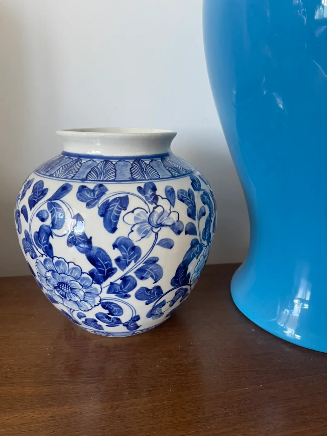 Blue and White Porcelain Vase image indicator(2)