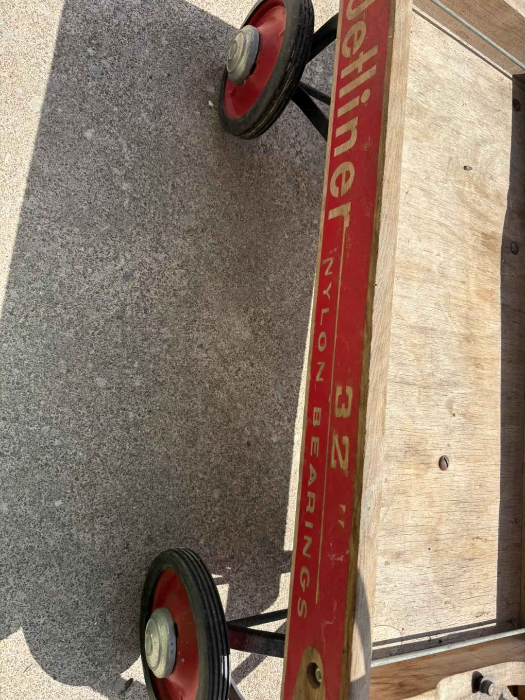 Vintage Jetliner 32" Wagon image indicator(4)