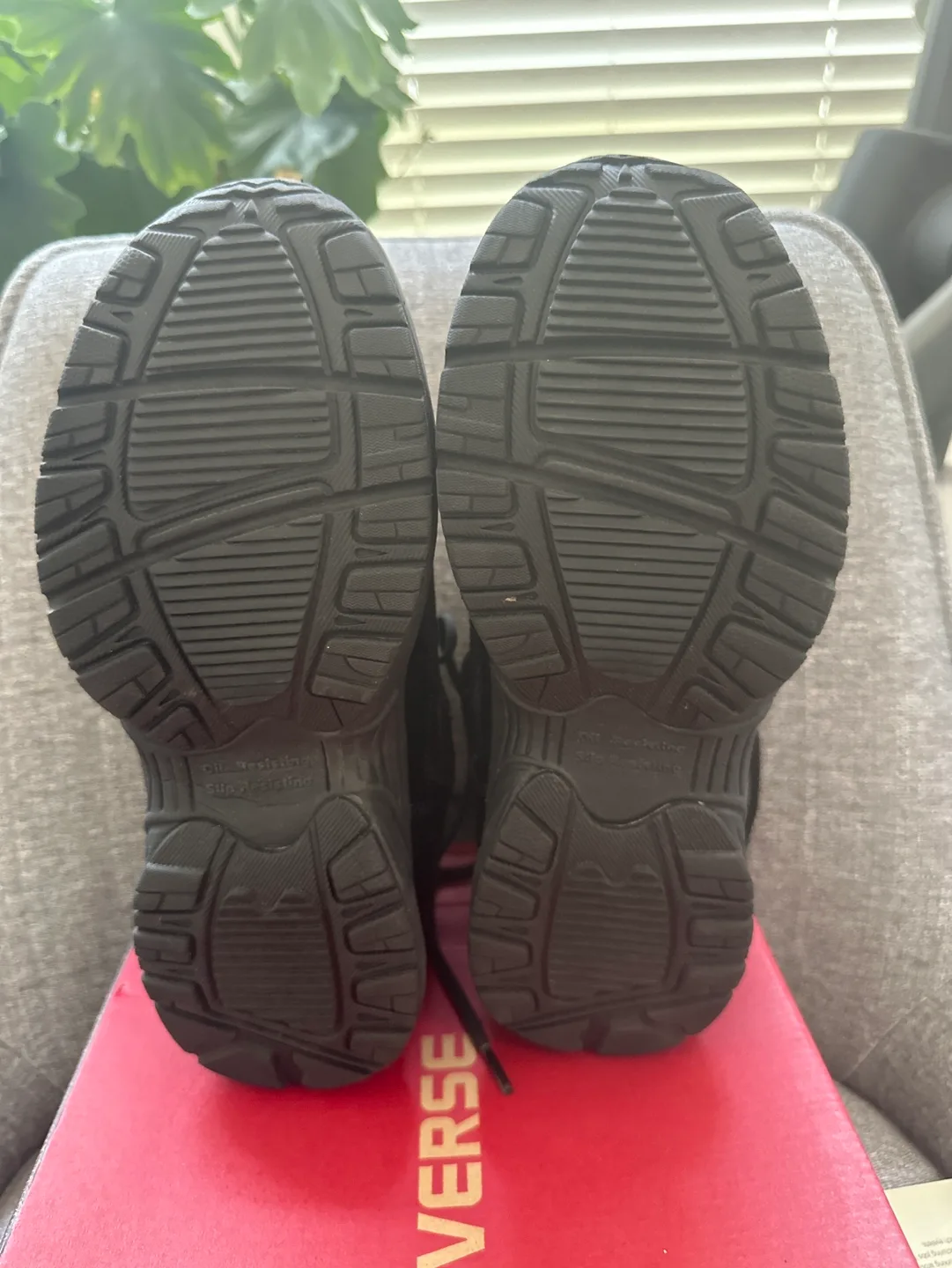 Converse Work Shoes - Black - Size [8-1/2] image indicator(2)