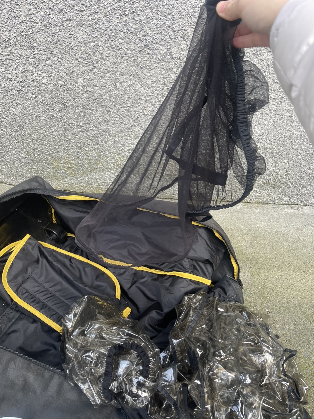 2014 Uppababy Vista V2 Double Stroller with Accessories - photo 5