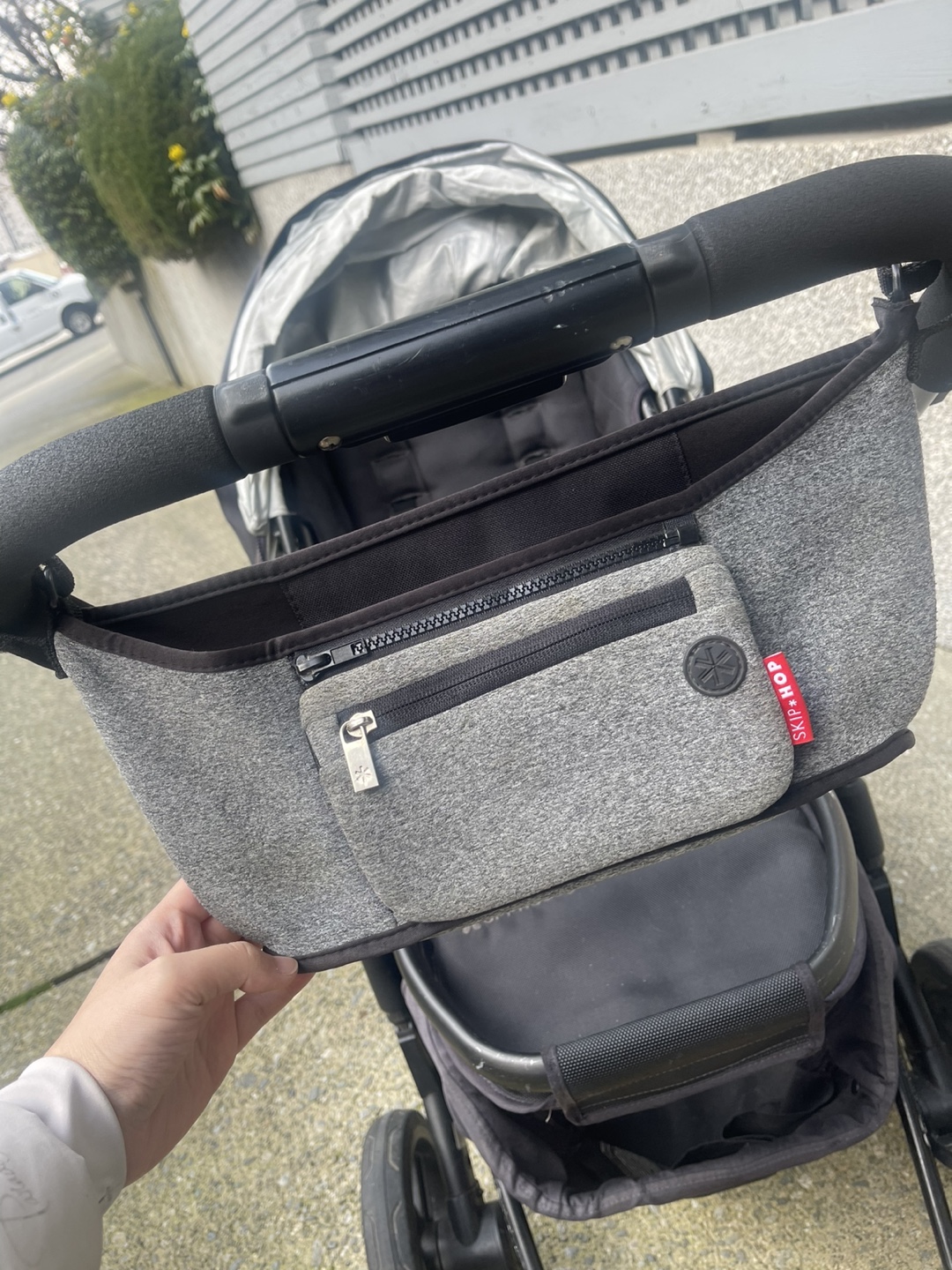 2014 Uppababy Vista V2 Double Stroller with Accessories - photo 3