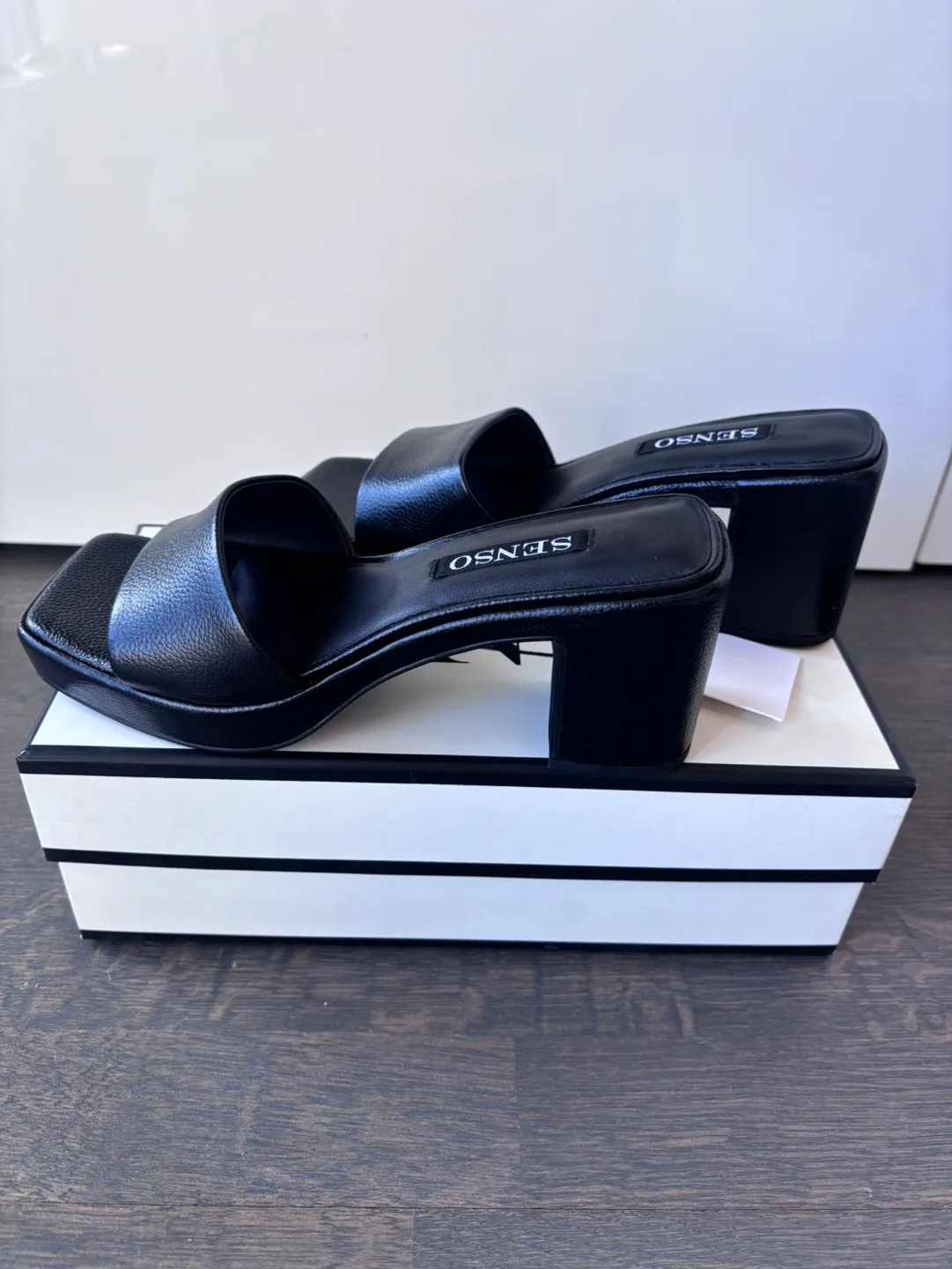 Senso Stevie II Black Platform Heels Size 37 image indicator(2)