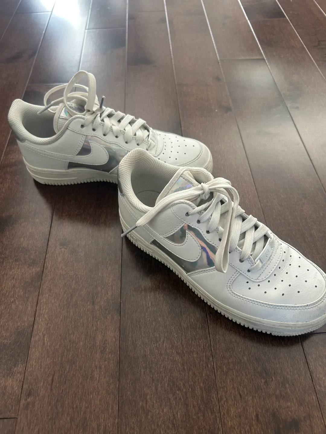 Women's Nike Air Force 1 size 6 image indicator(2)