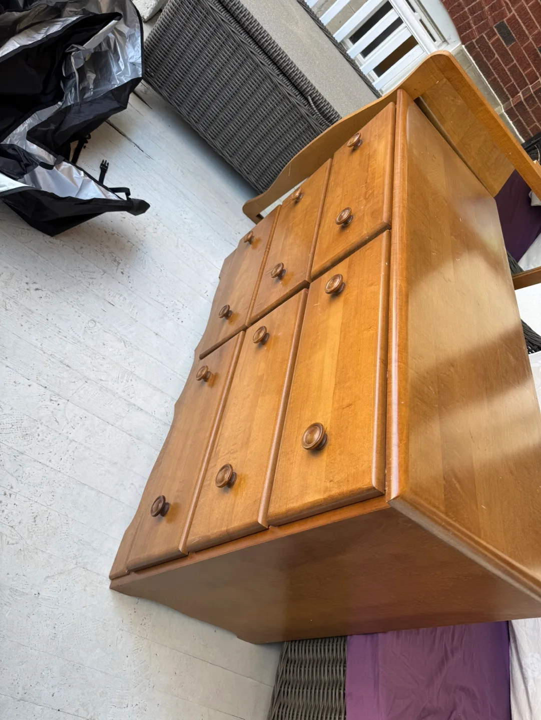 Wooden six-drawer dresser image indicator(2)