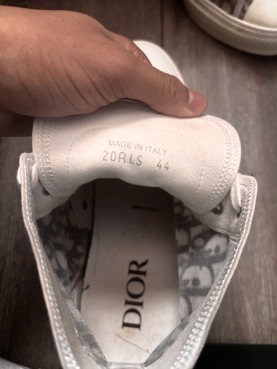 Dior B23 High Top Sneakers - Size 44 image indicator(3)