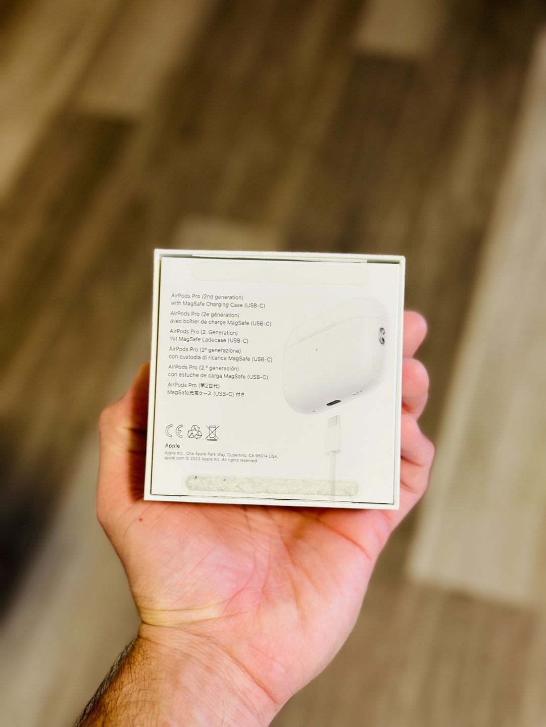 Apple AirPods Pro (2nd Gen) – Like New - photo 2
