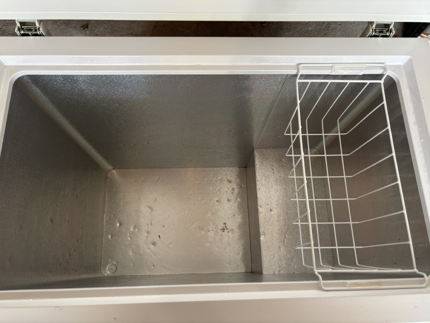 Frigidaire Chest Freezer - photo 3