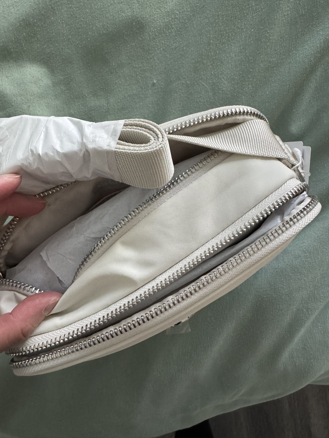 Lululemon Crossbody Bag - Off-White - photo 4